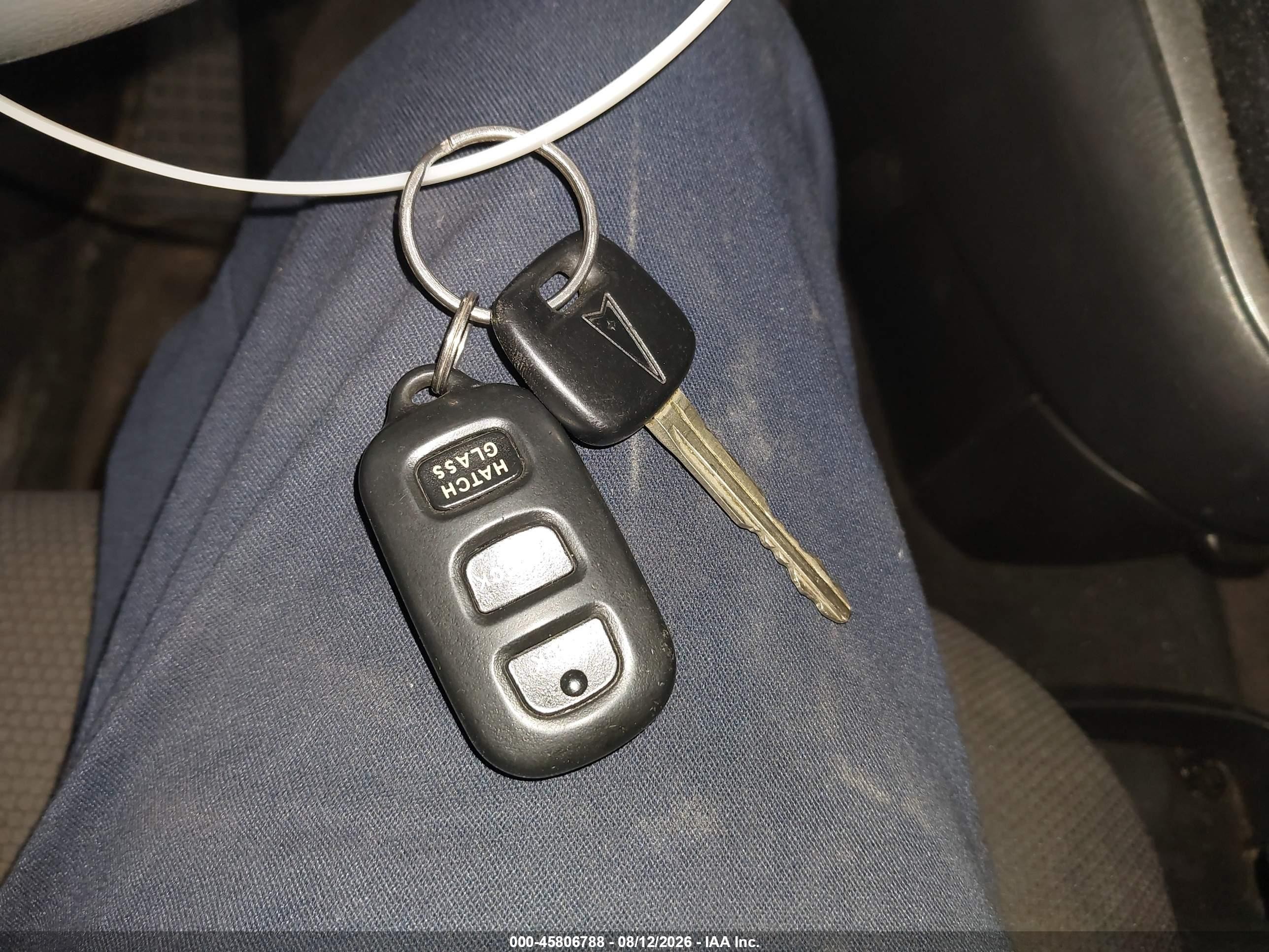2008 Pontiac Vibe   Gray vin: 5Y2SL65888Z405449
