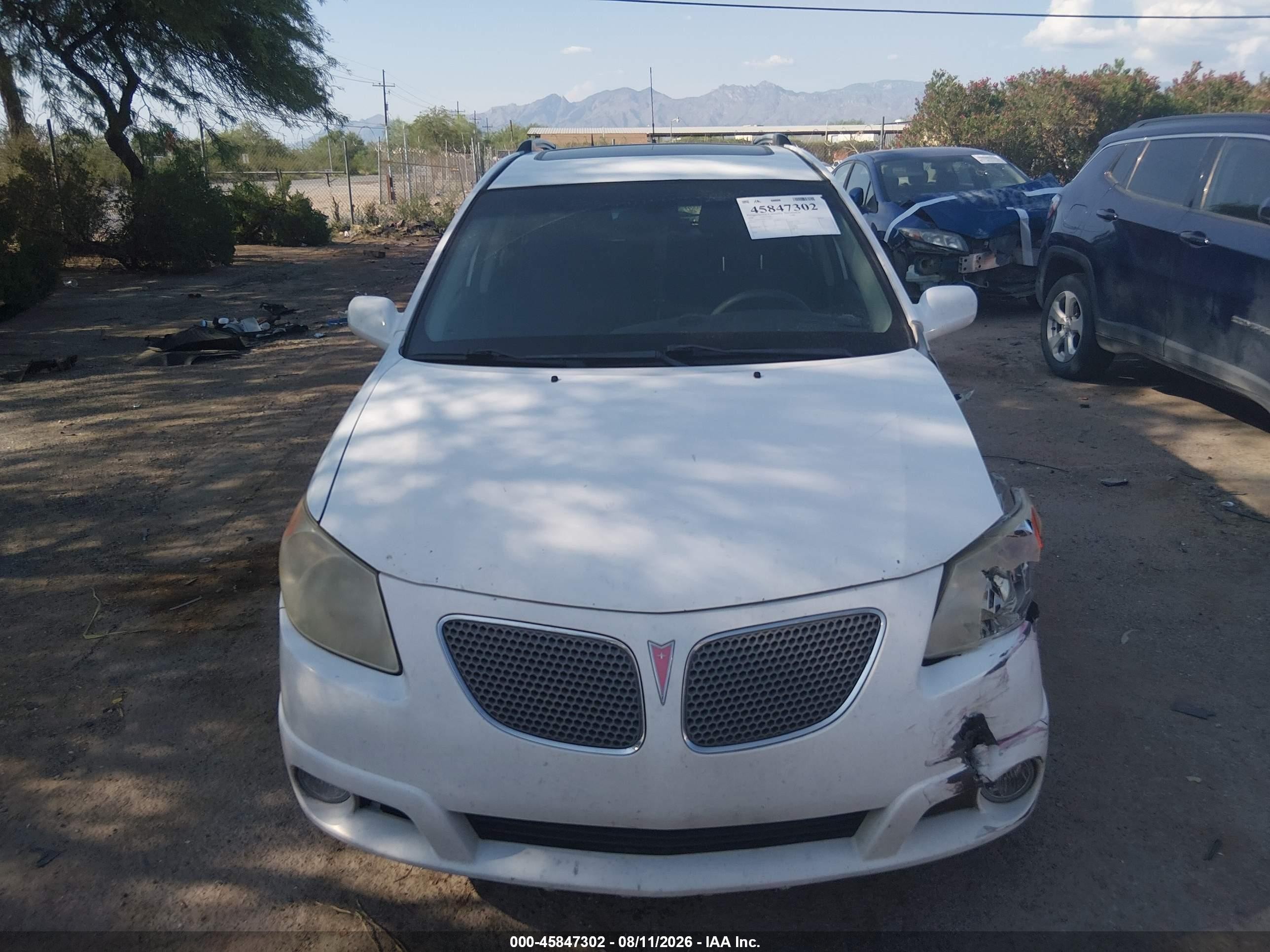 2008 Pontiac Vibe   Белый vin: 5Y2SL65888Z422302