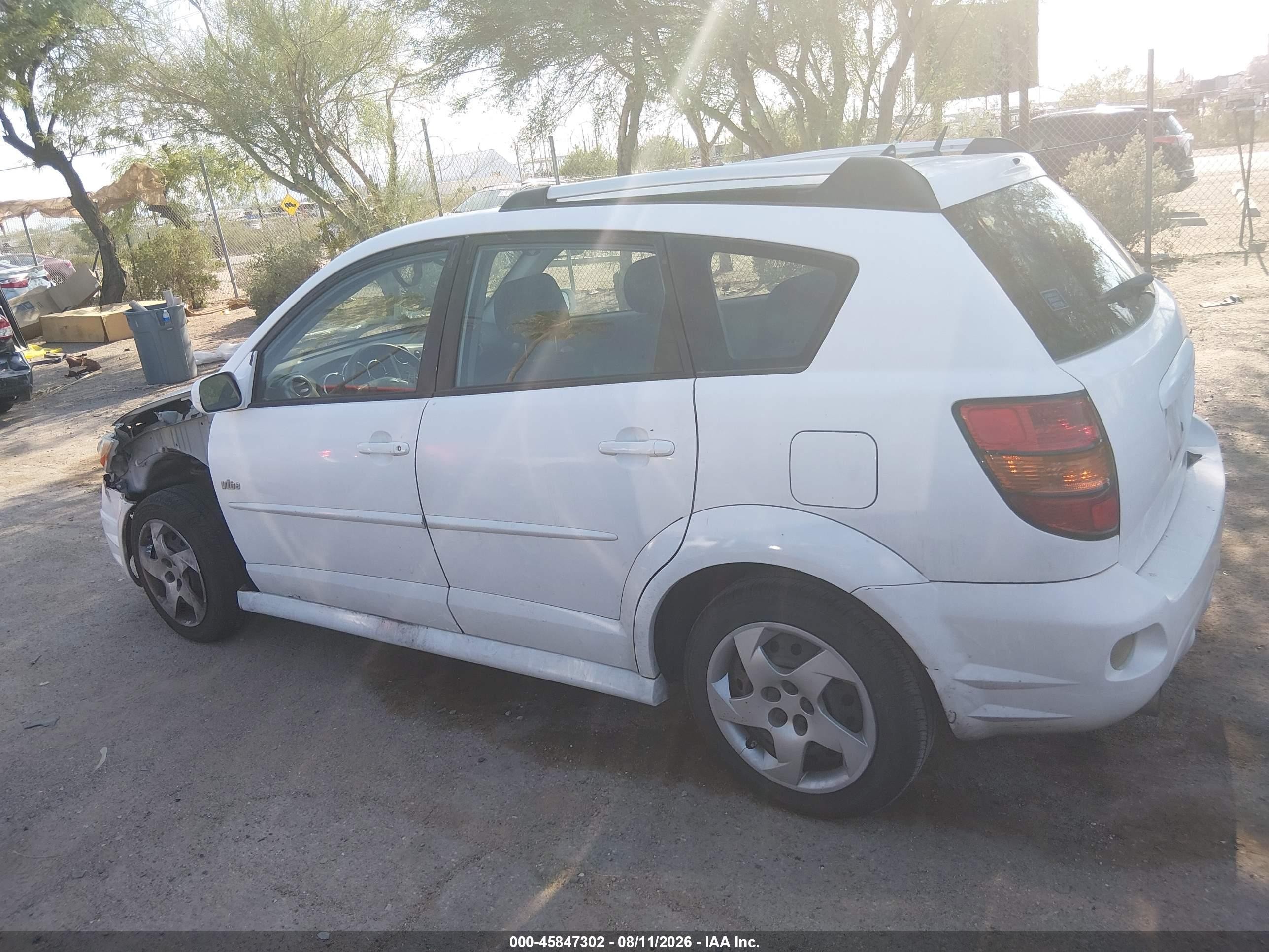 2008 Pontiac Vibe   Белый vin: 5Y2SL65888Z422302