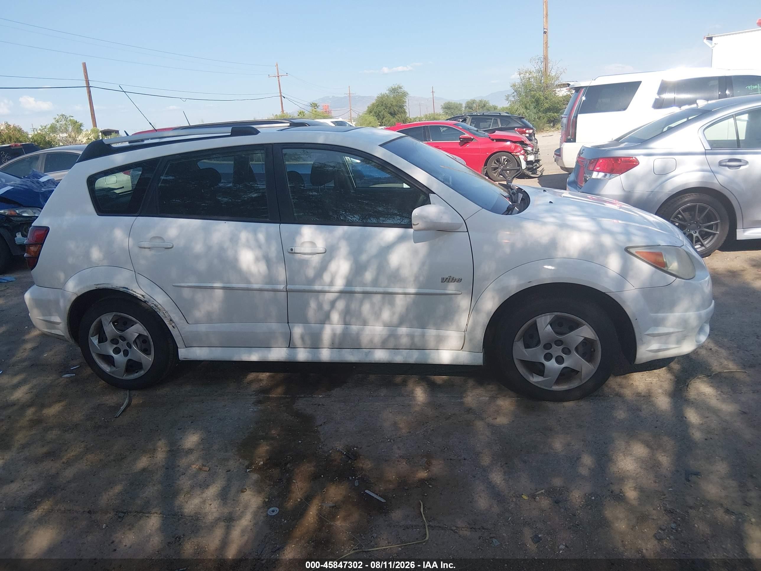 2008 Pontiac Vibe   Белый vin: 5Y2SL65888Z422302