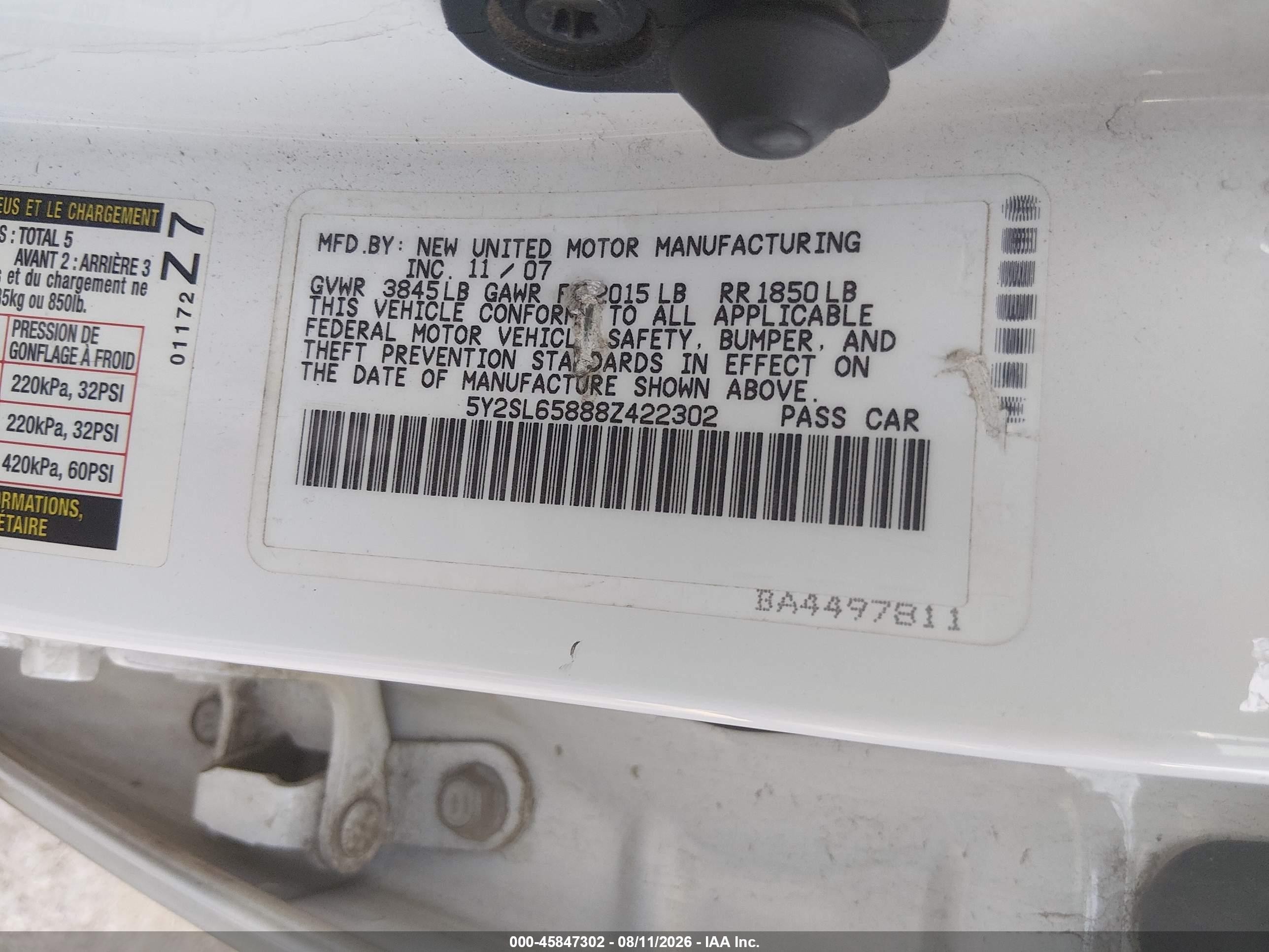2008 Pontiac Vibe   Белый vin: 5Y2SL65888Z422302