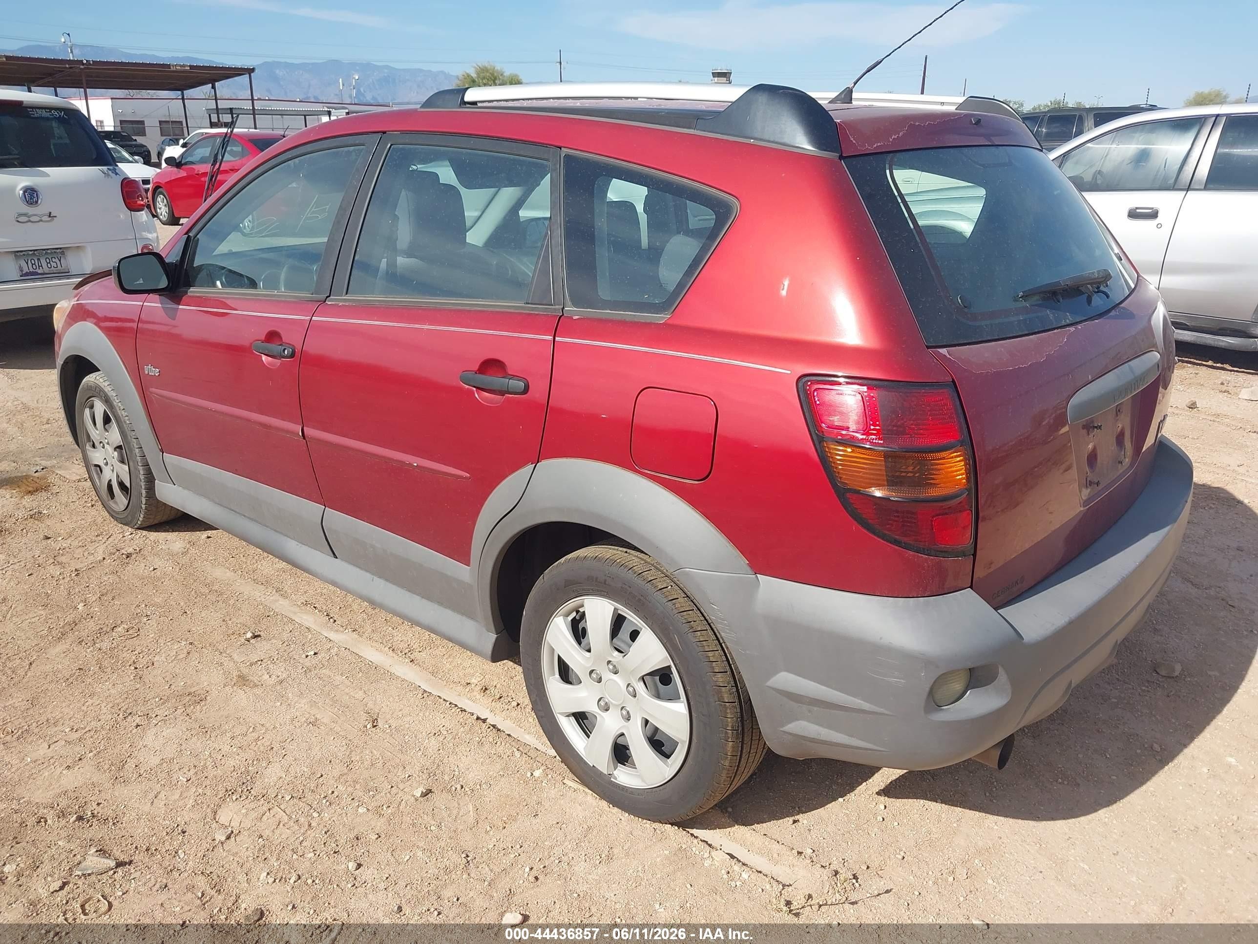 2006 Pontiac Vibe   Red vin: 5Y2SL65896Z402640