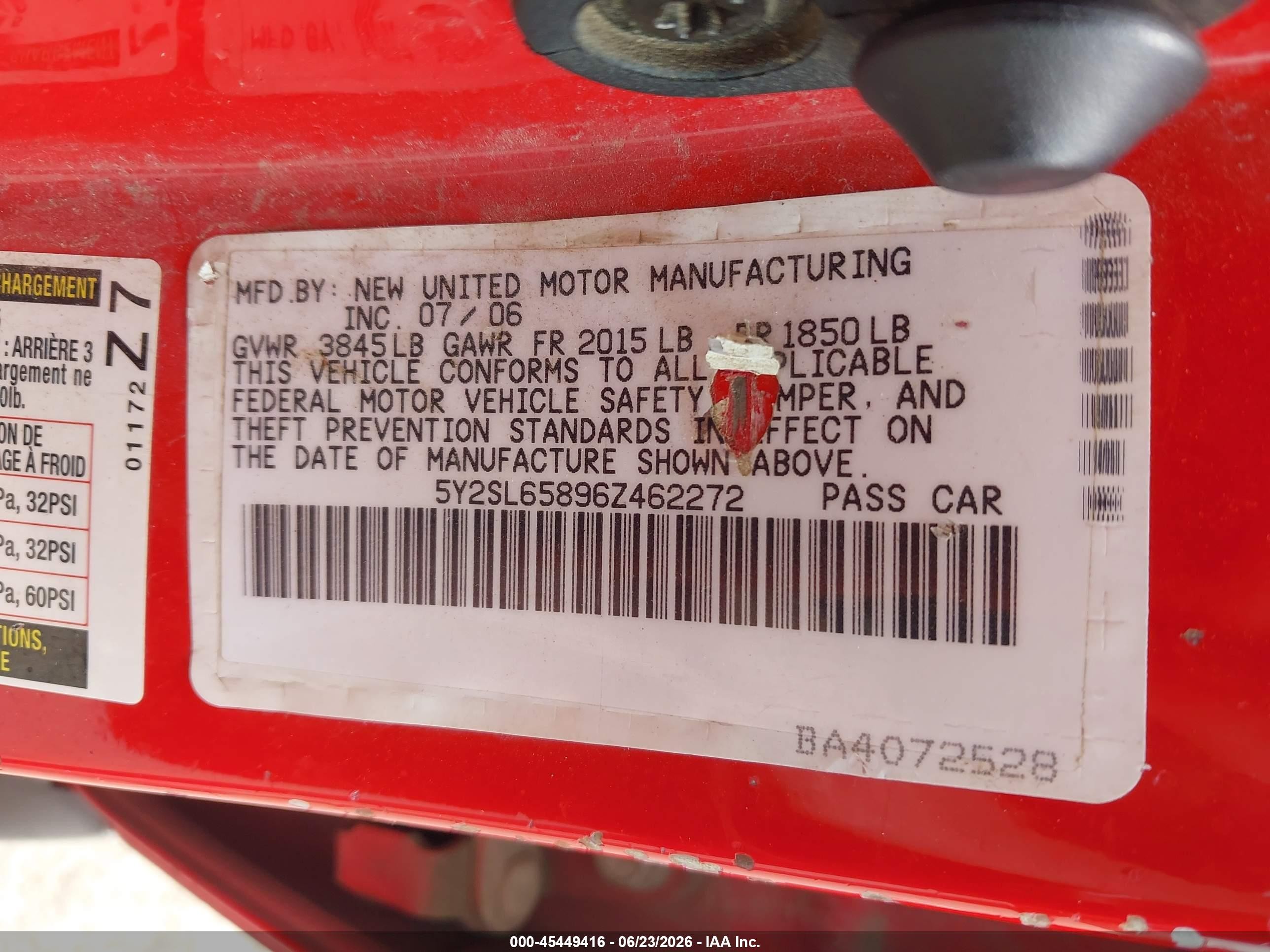 2006 Pontiac Vibe   Red vin: 5Y2SL65896Z462272