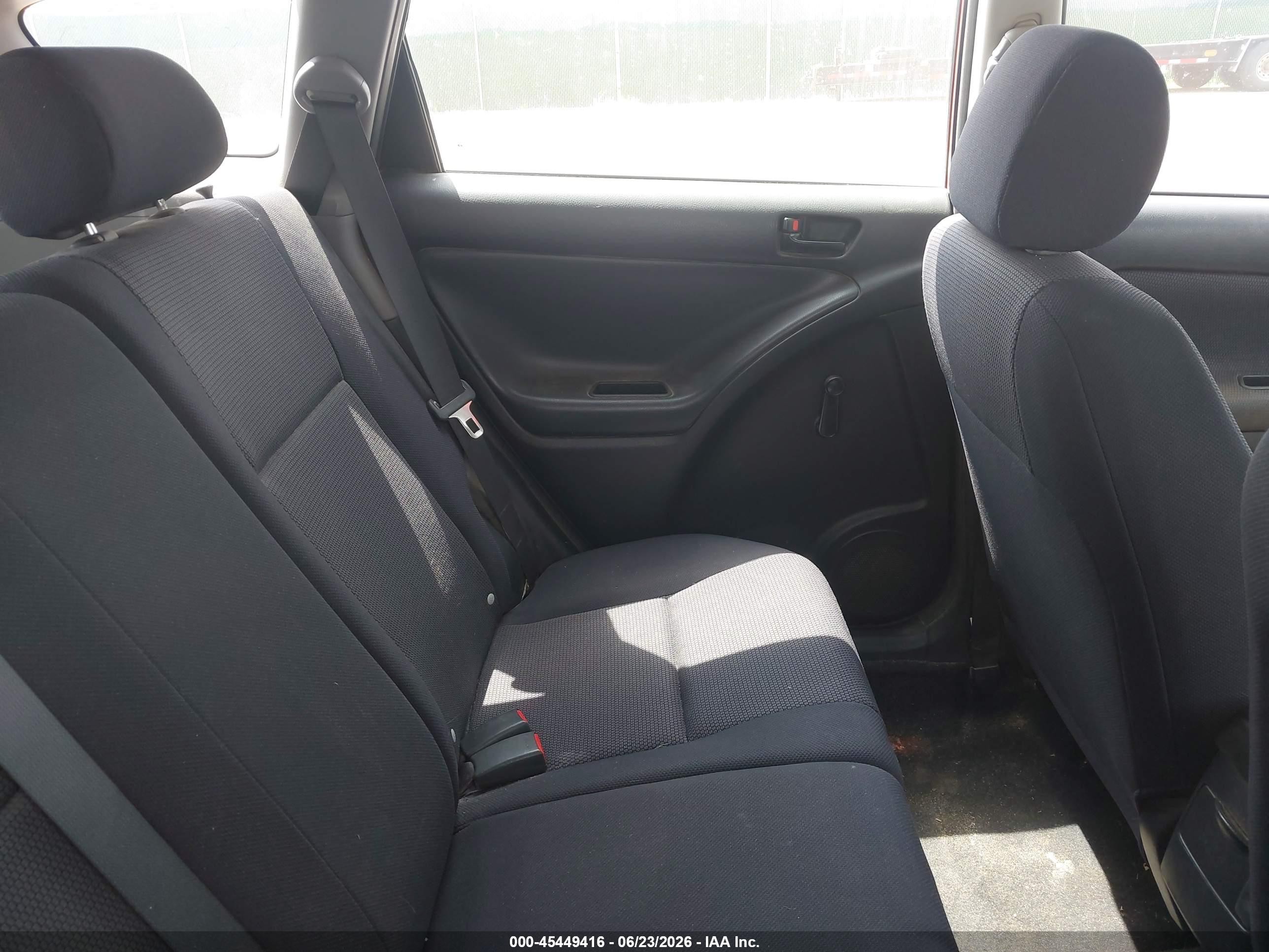 2006 Pontiac Vibe   Red vin: 5Y2SL65896Z462272