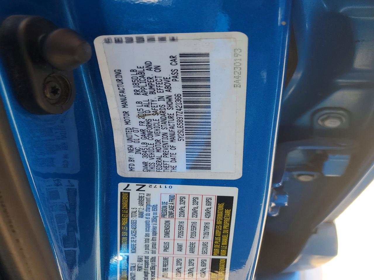 2007 Pontiac Vibe Blue vin: 5Y2SL65897Z421366