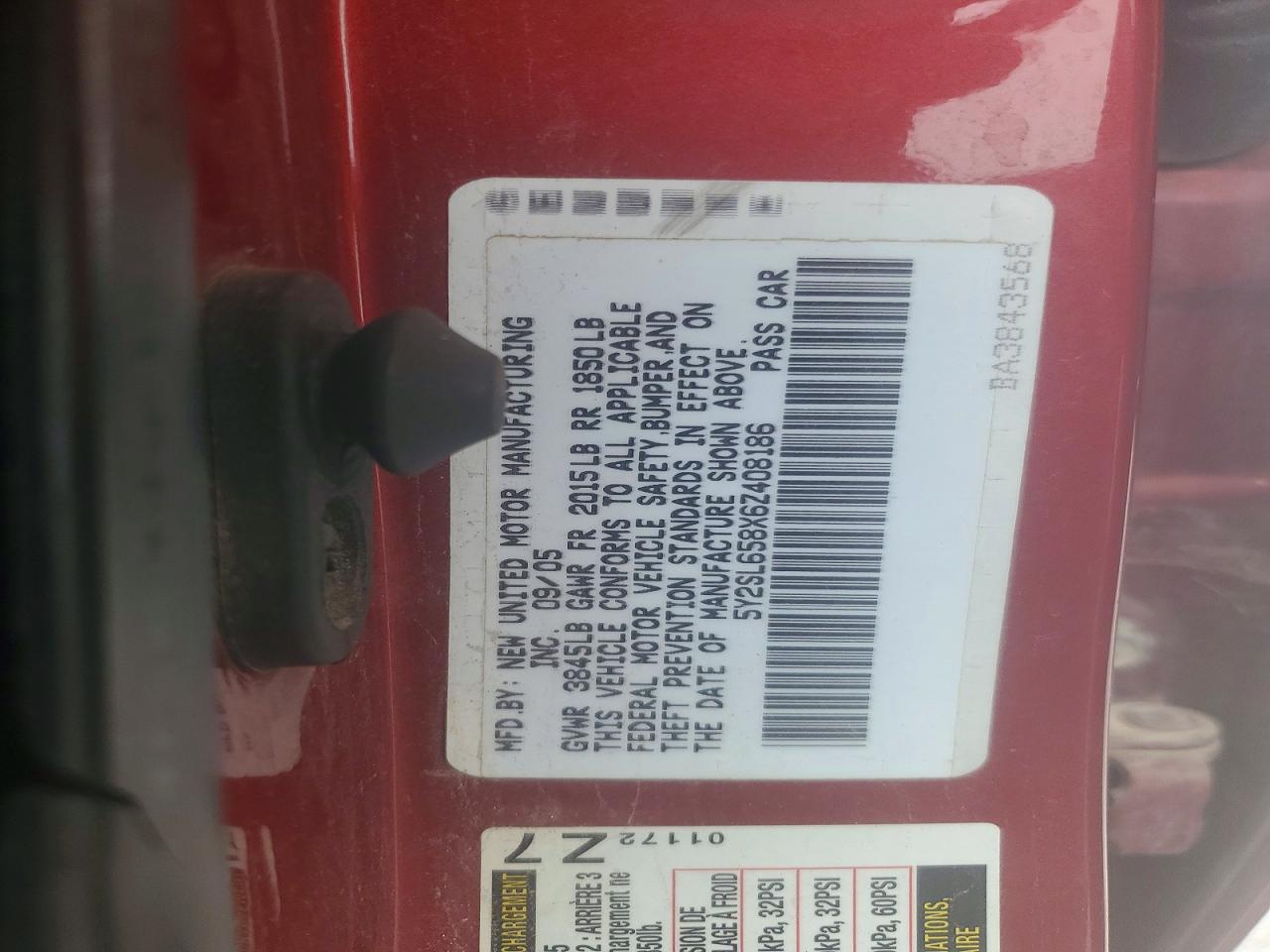 2006 Pontiac Vibe Burgundy vin: 5Y2SL658X6Z408186