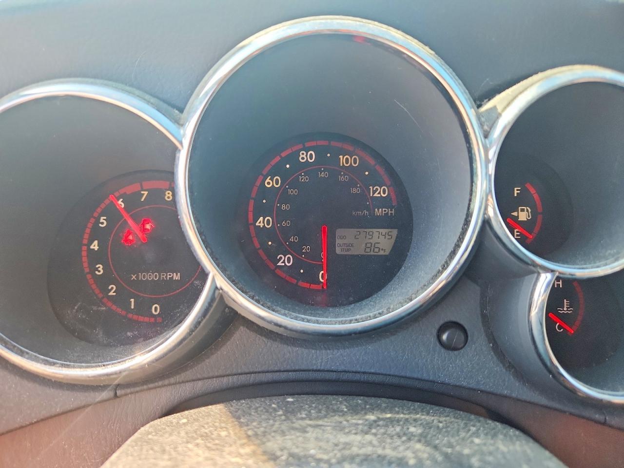 2006 Pontiac Vibe Silver vin: 5Y2SL658X6Z445898