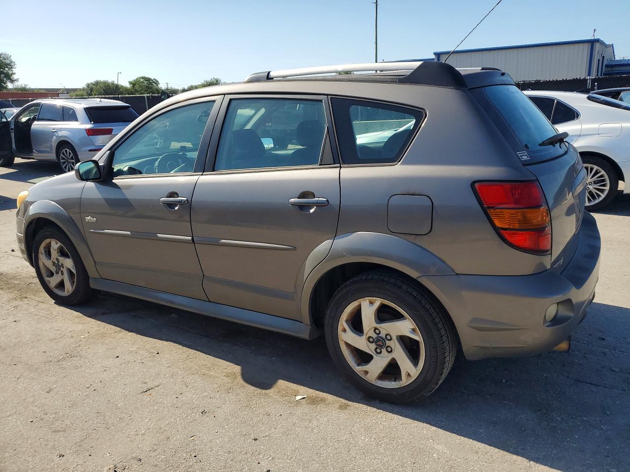 2007 Pontiac Vibe Gray vin: 5Y2SL658X7Z405337