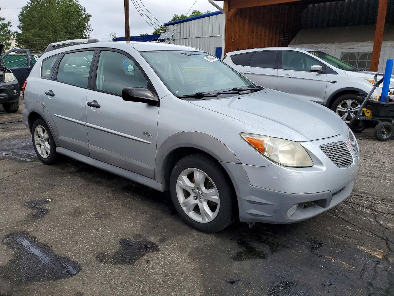 2008 Pontiac Vibe Silver vin: 5Y2SL658X8Z404173