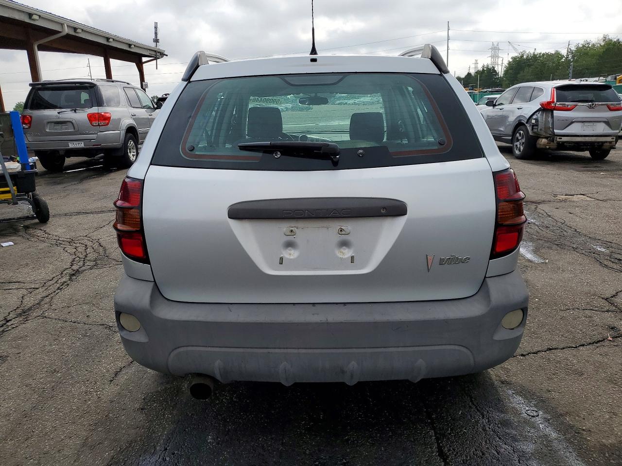 2008 Pontiac Vibe Silver vin: 5Y2SL658X8Z404173
