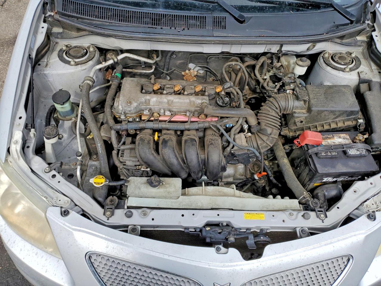 2008 Pontiac Vibe Silver vin: 5Y2SL658X8Z404173