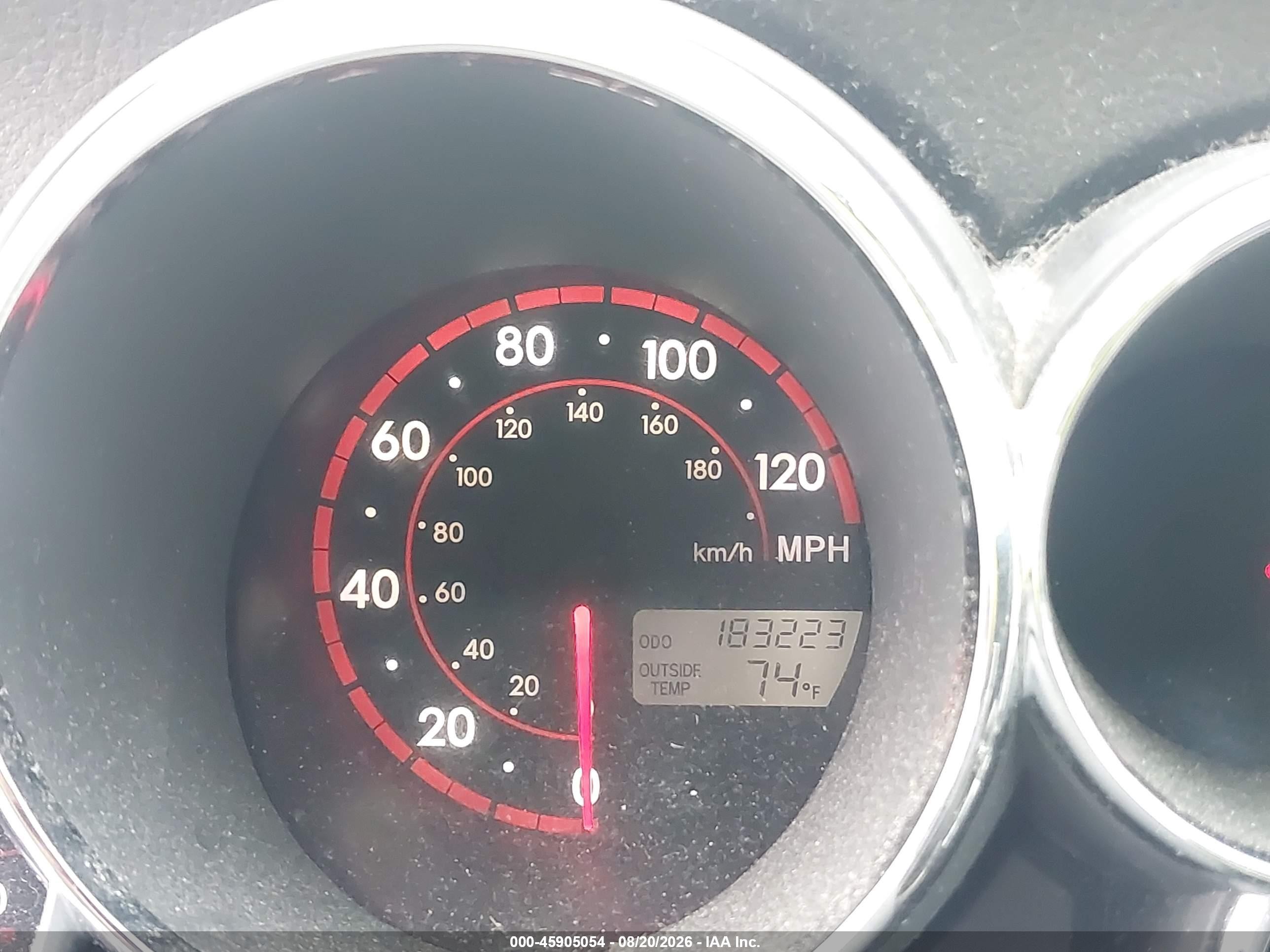 2008 Pontiac Vibe   Серебряный vin: 5Y2SL658X8Z409678