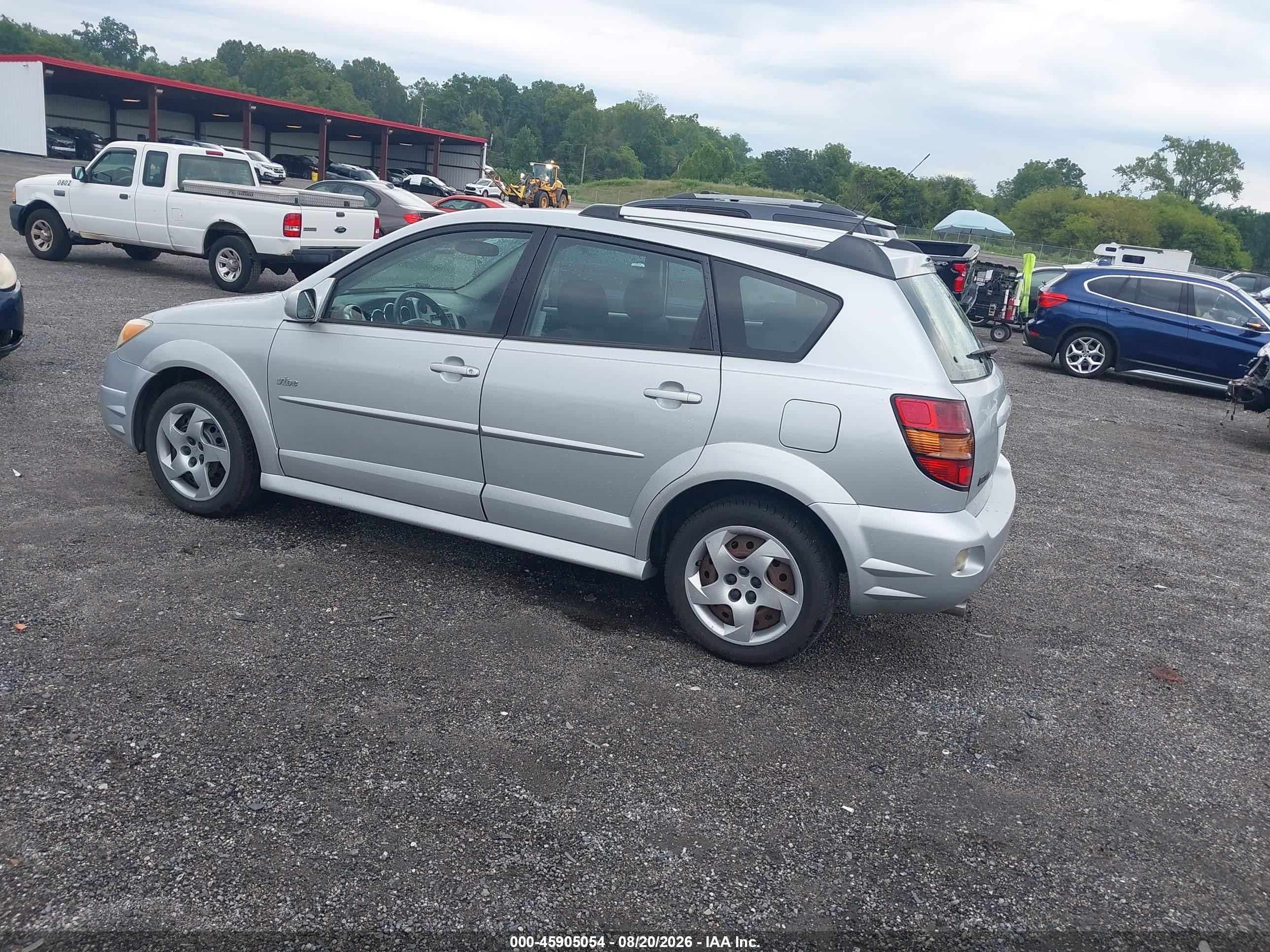 2008 Pontiac Vibe   Серебряный vin: 5Y2SL658X8Z409678