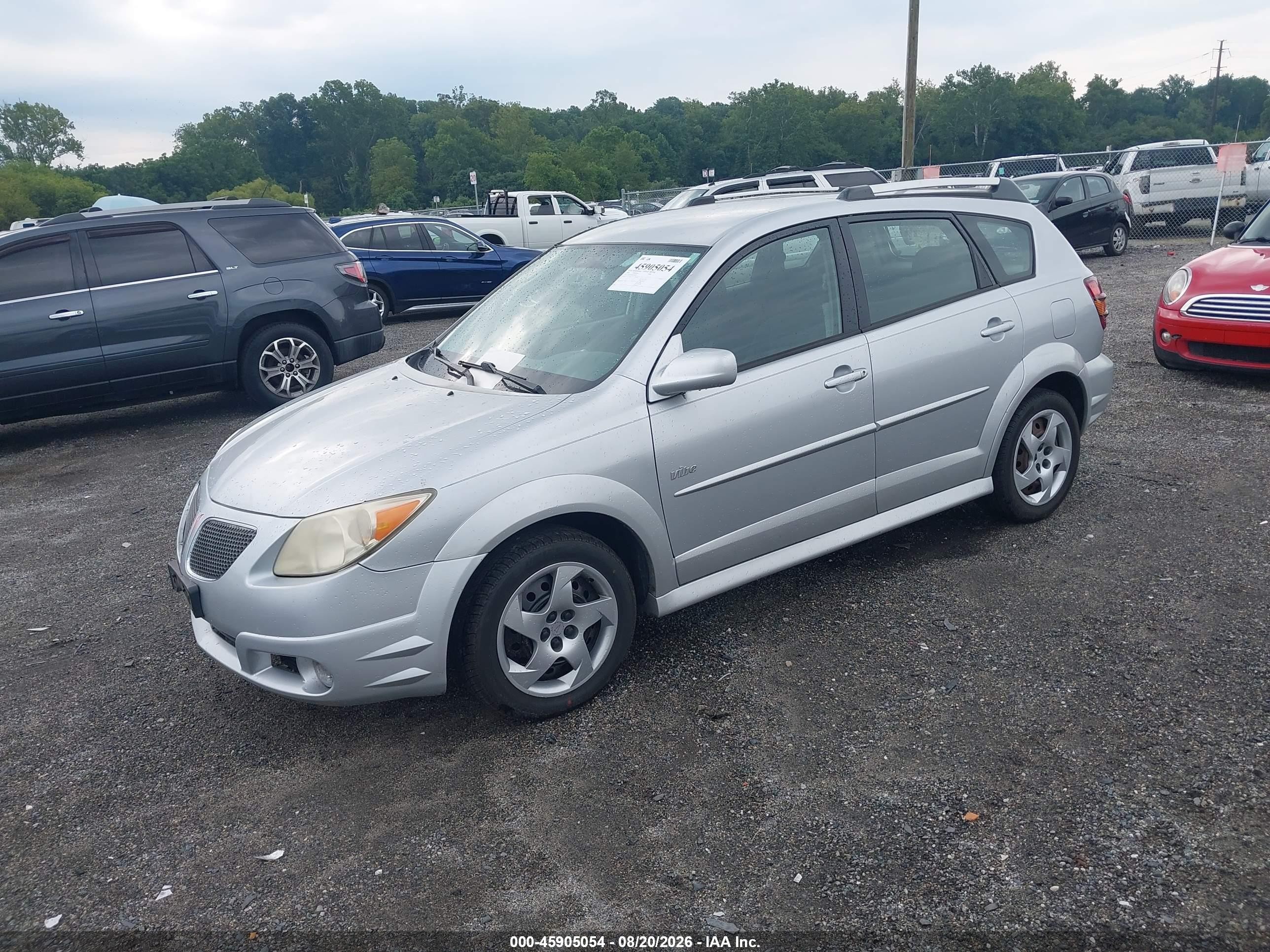 2008 Pontiac Vibe   Серебряный vin: 5Y2SL658X8Z409678