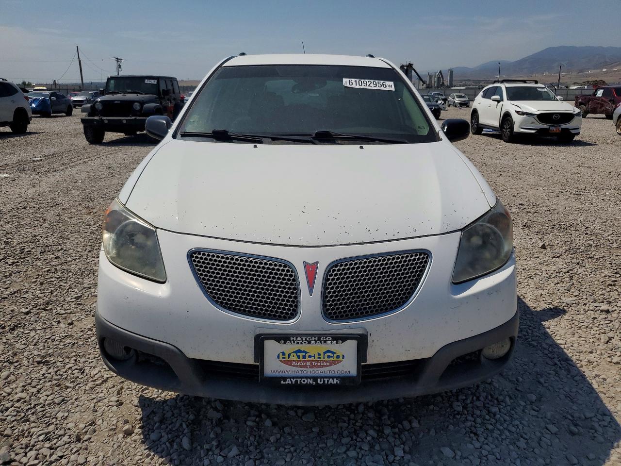2008 Pontiac Vibe White vin: 5Y2SL658X8Z419014