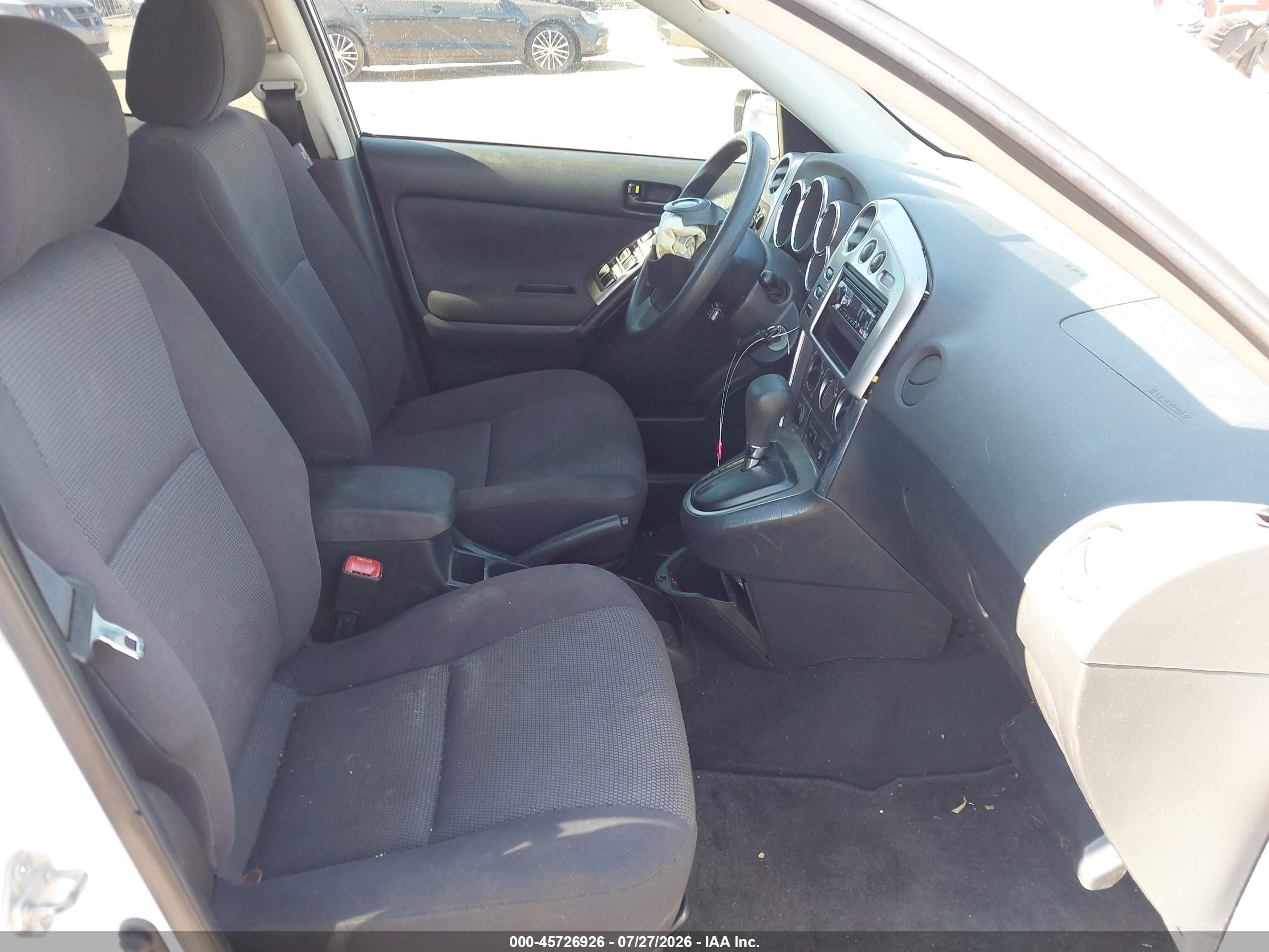 2005 Pontiac Vibe   White vin: 5Y2SL66865Z468740