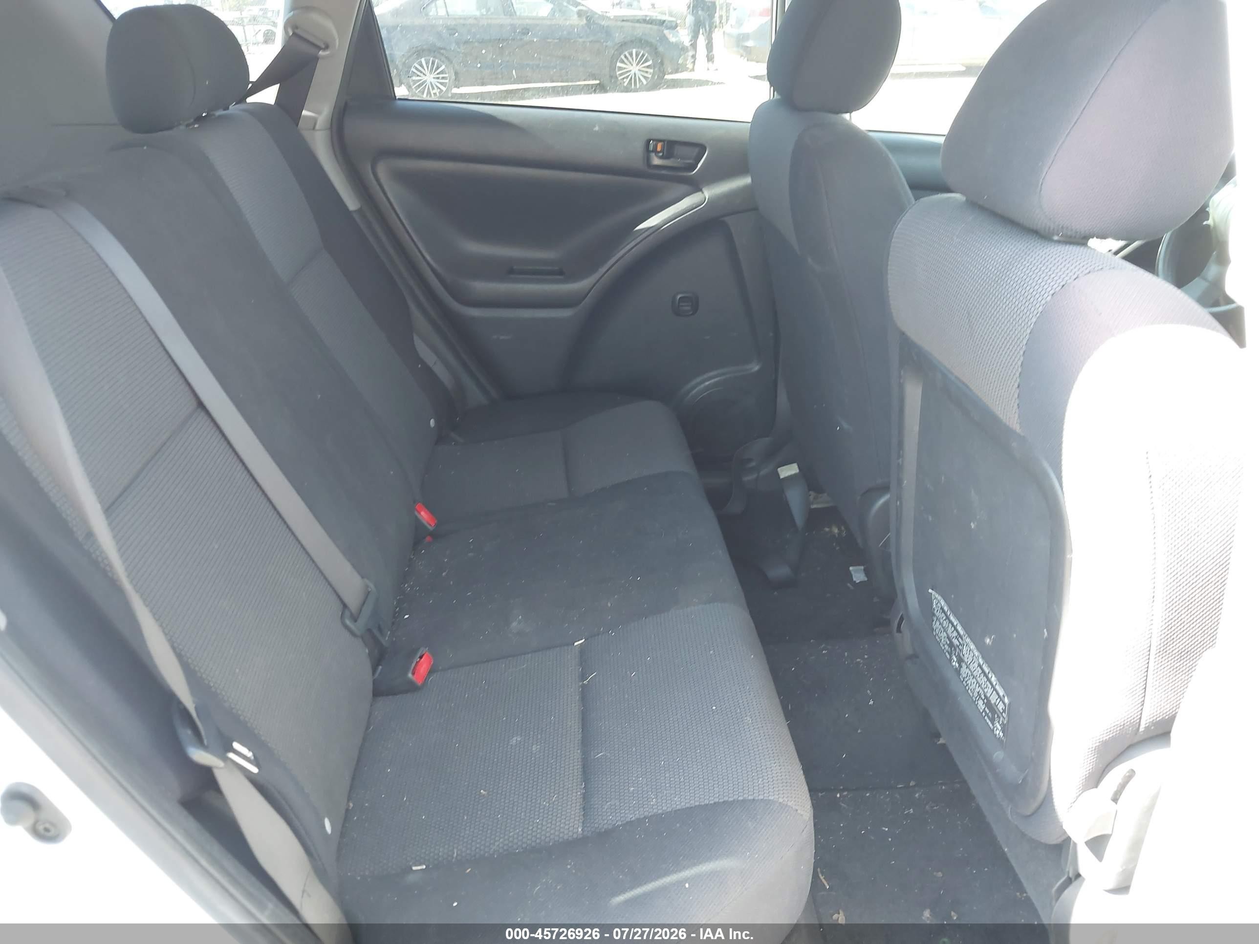 2005 Pontiac Vibe   White vin: 5Y2SL66865Z468740