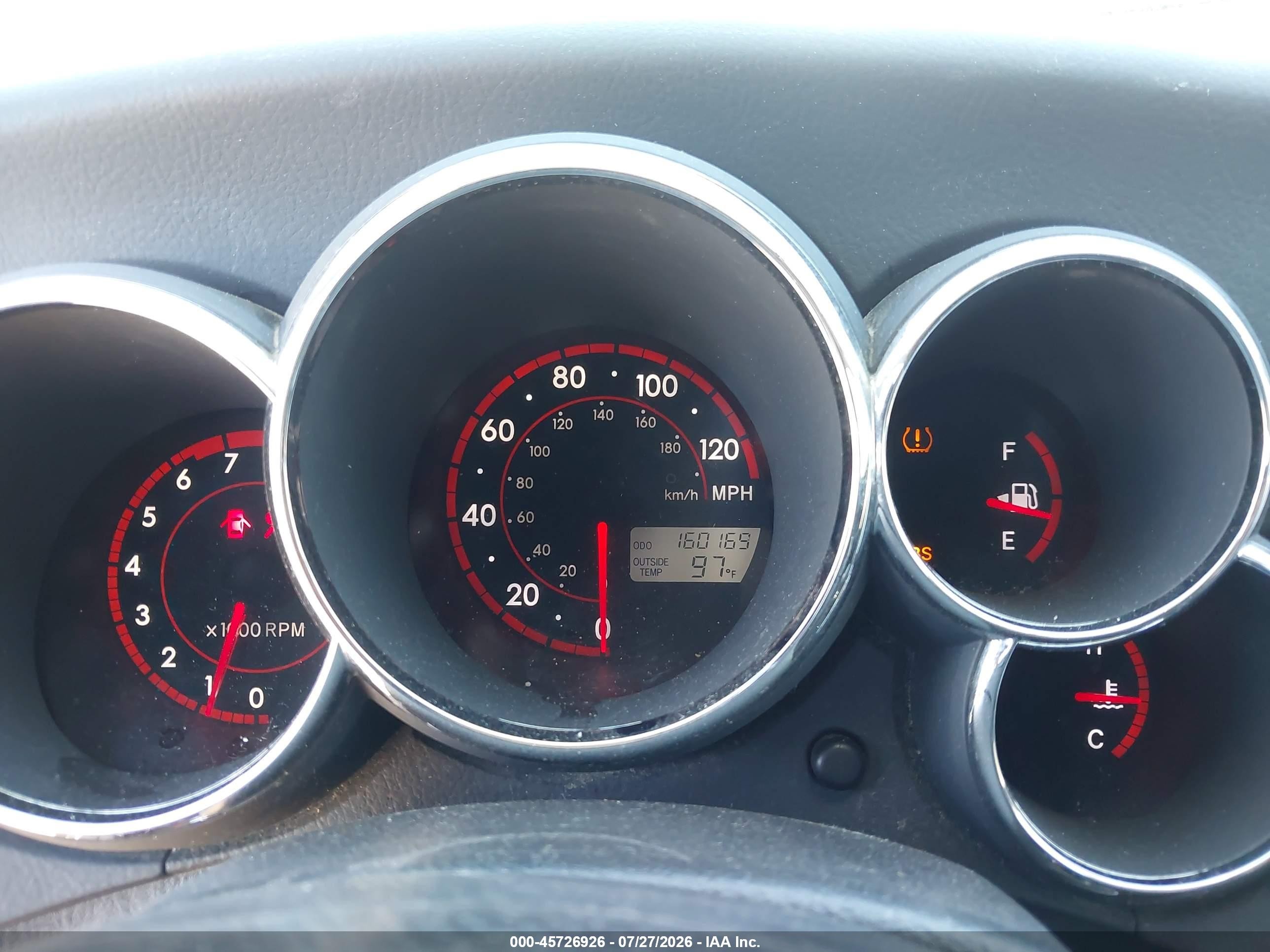 2005 Pontiac Vibe   White vin: 5Y2SL66865Z468740