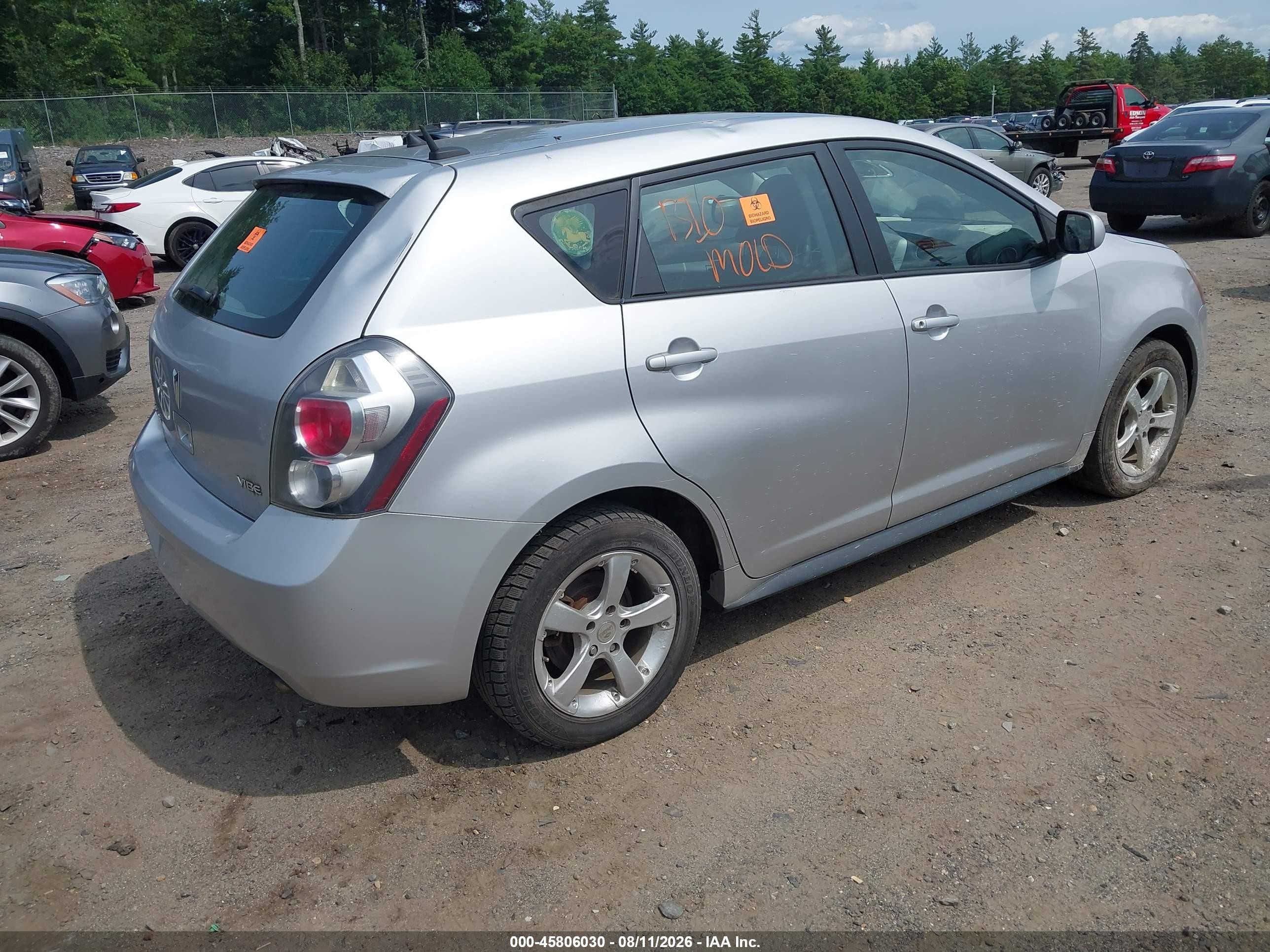 2009 Pontiac Vibe   Silver vin: 5Y2SL67009Z401937