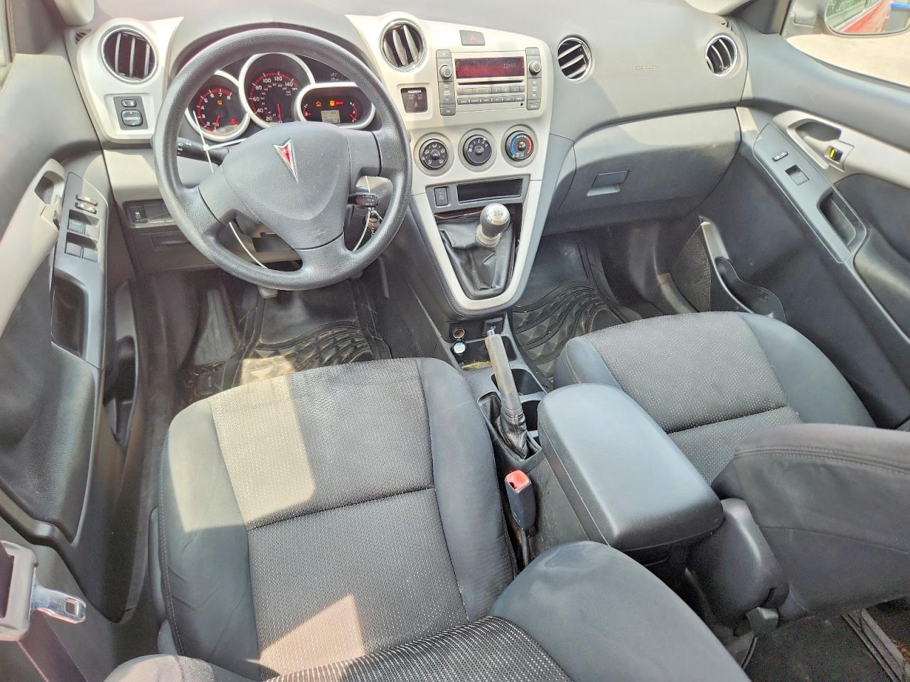 2009 Pontiac Vibe Red vin: 5Y2SL67079Z456417