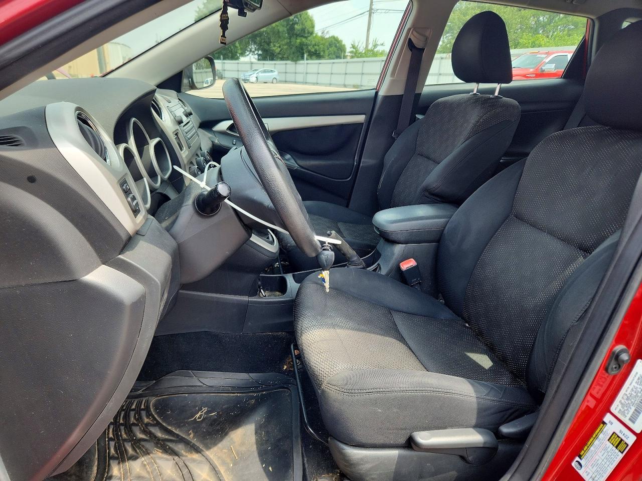 2009 Pontiac Vibe Red vin: 5Y2SL67079Z456417