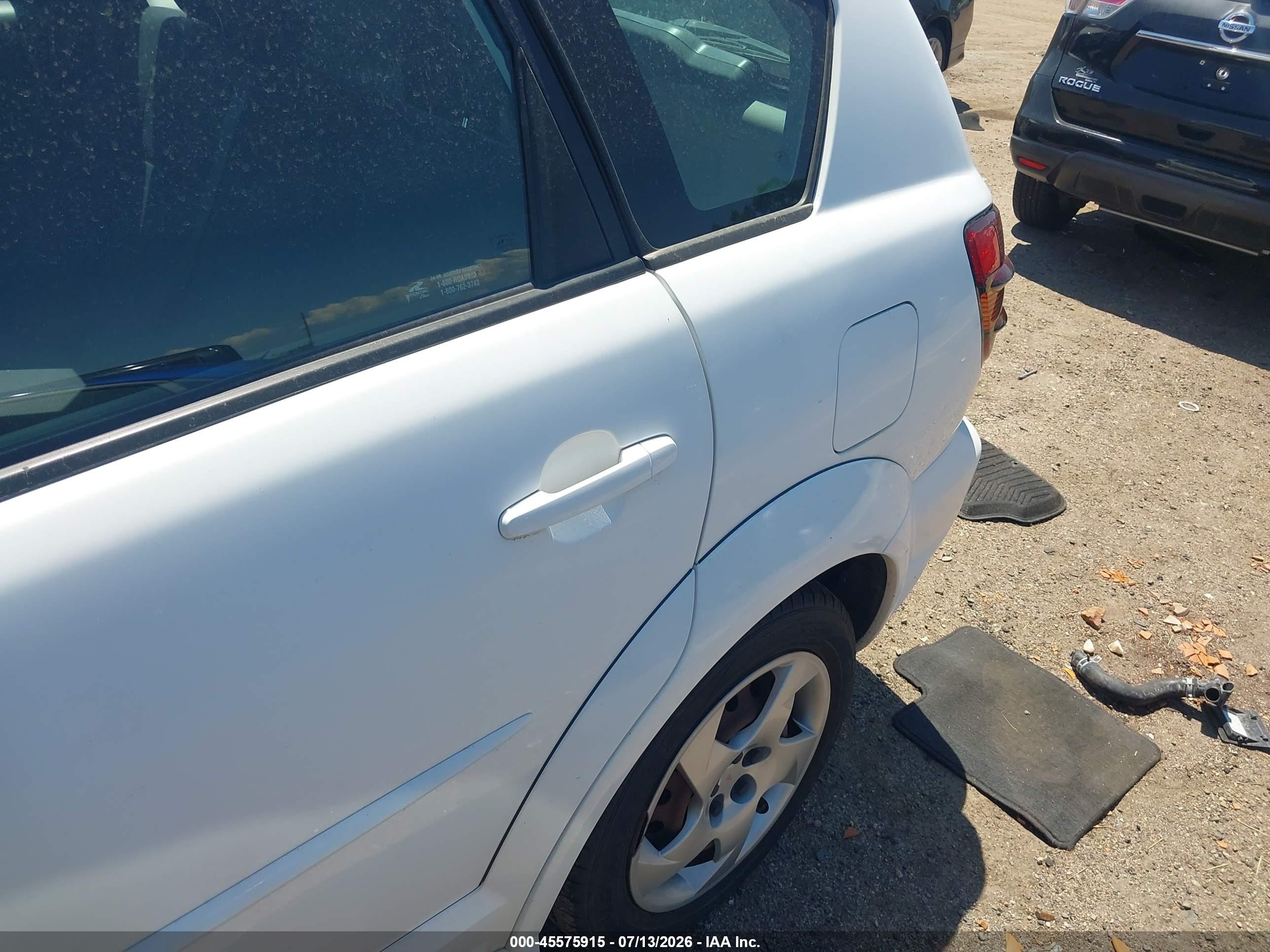 2006 Pontiac Vibe   White vin: 5Y2SL67806Z458334