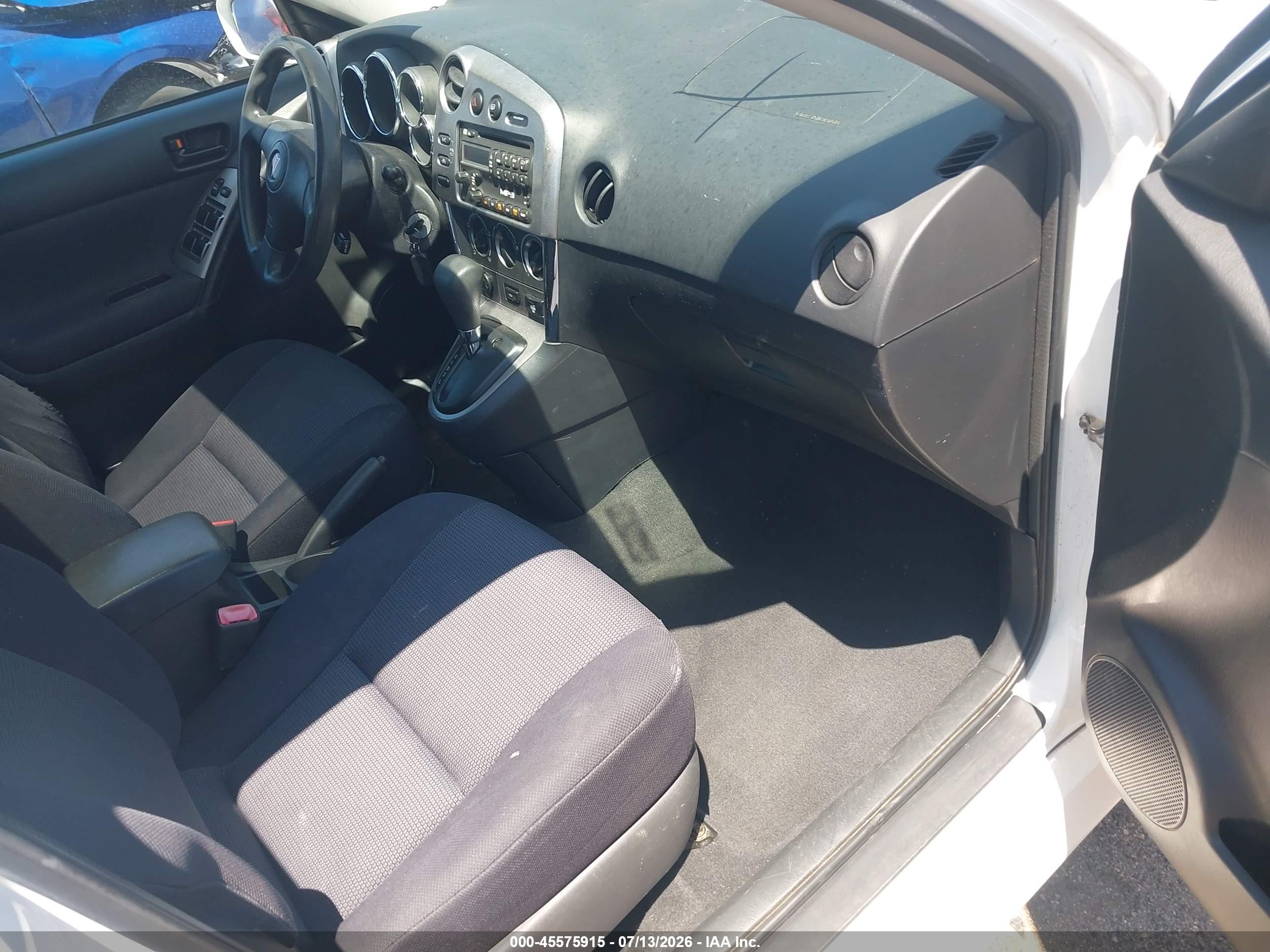 2006 Pontiac Vibe   White vin: 5Y2SL67806Z458334
