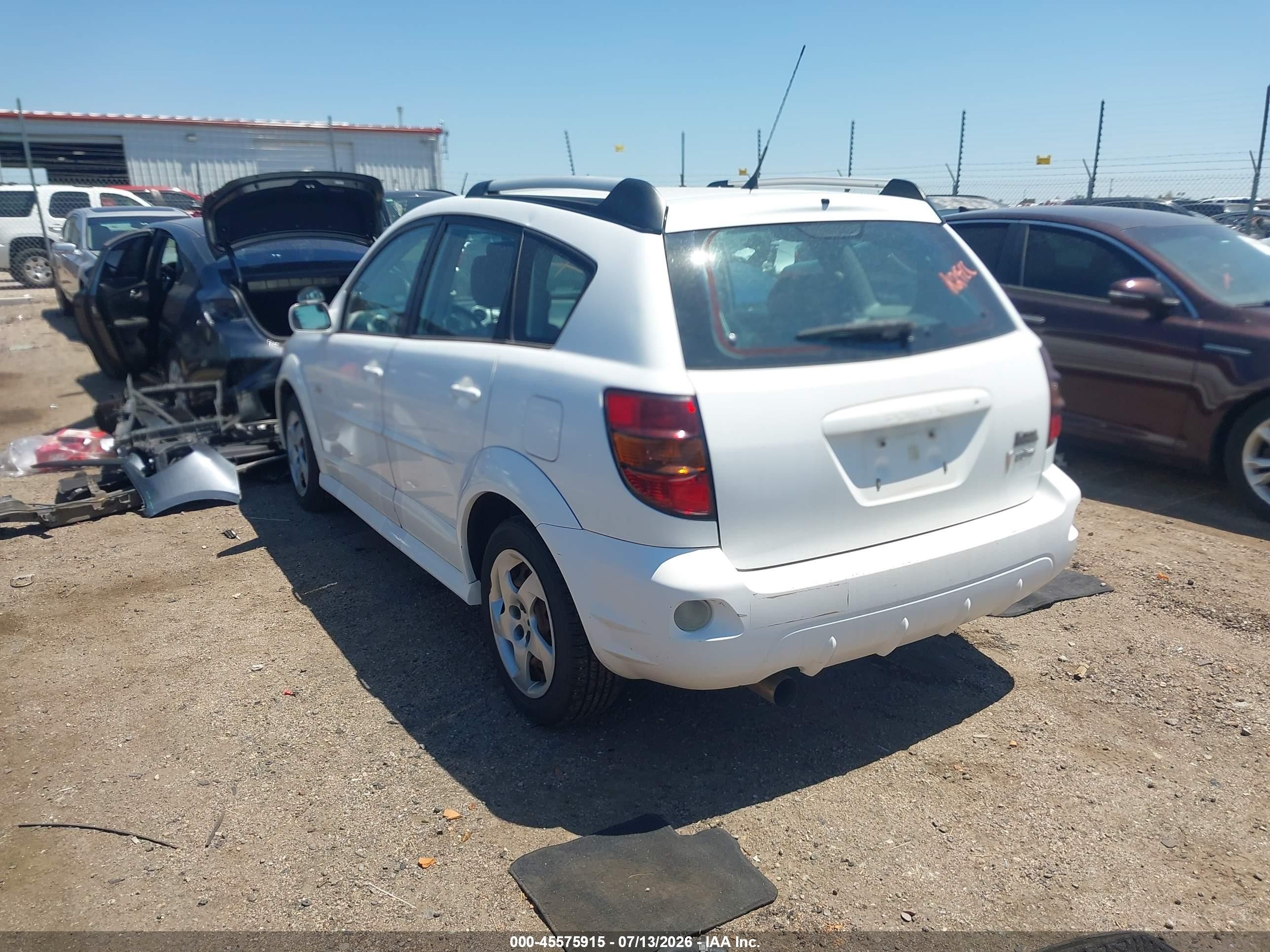 2006 Pontiac Vibe   White vin: 5Y2SL67806Z458334