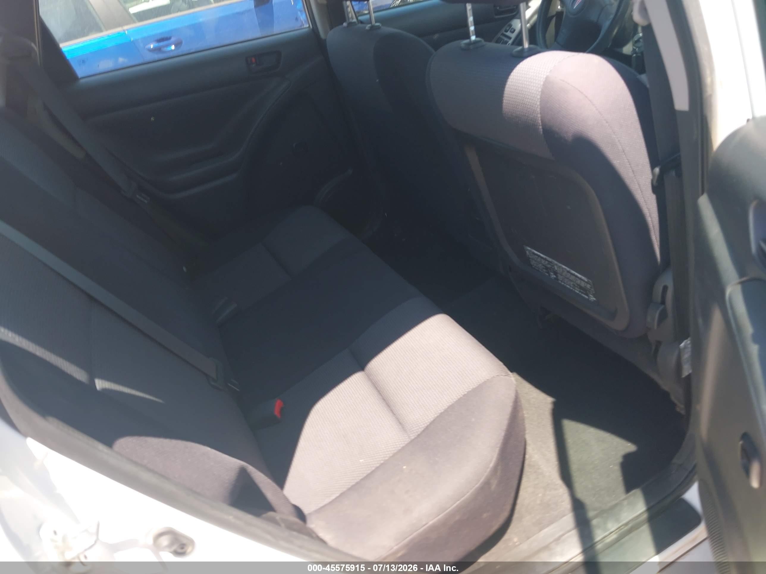 2006 Pontiac Vibe   White vin: 5Y2SL67806Z458334