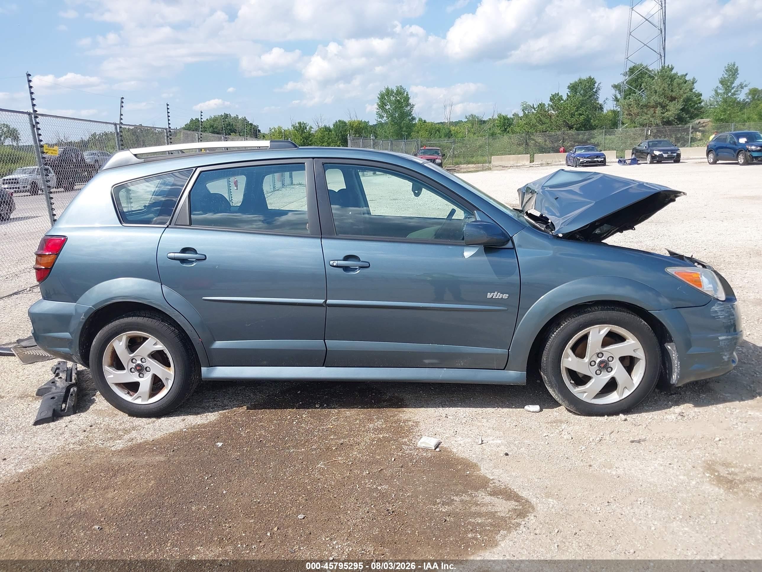 2008 Pontiac Vibe   Зеленый vin: 5Y2SL67858Z411691
