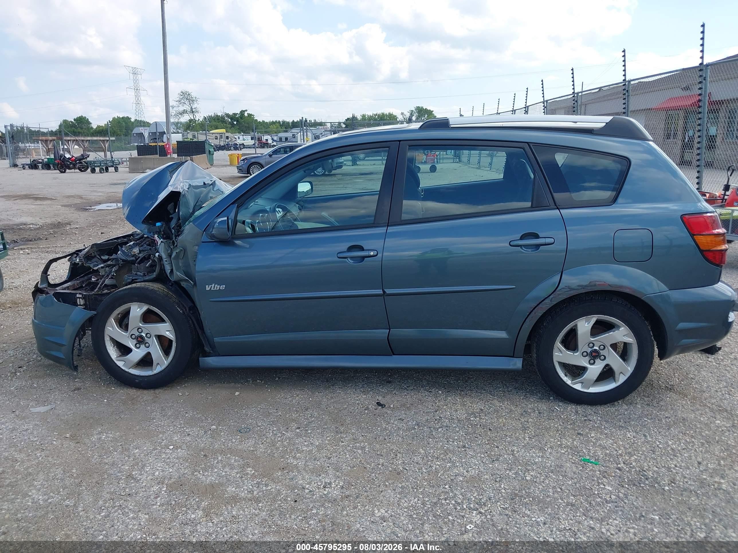 2008 Pontiac Vibe   Зеленый vin: 5Y2SL67858Z411691