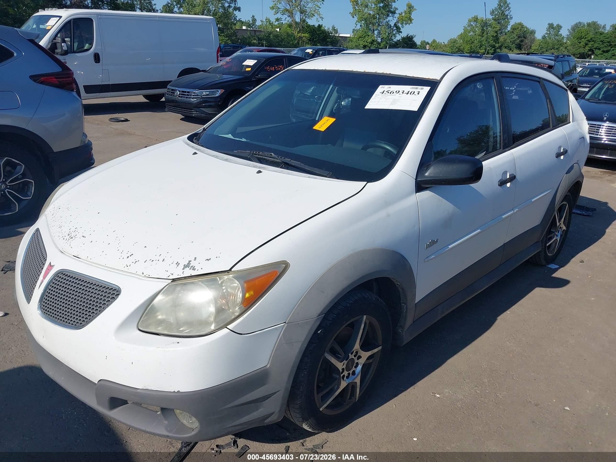 2007 Pontiac Vibe White vin: 5Y2SL67867Z429616