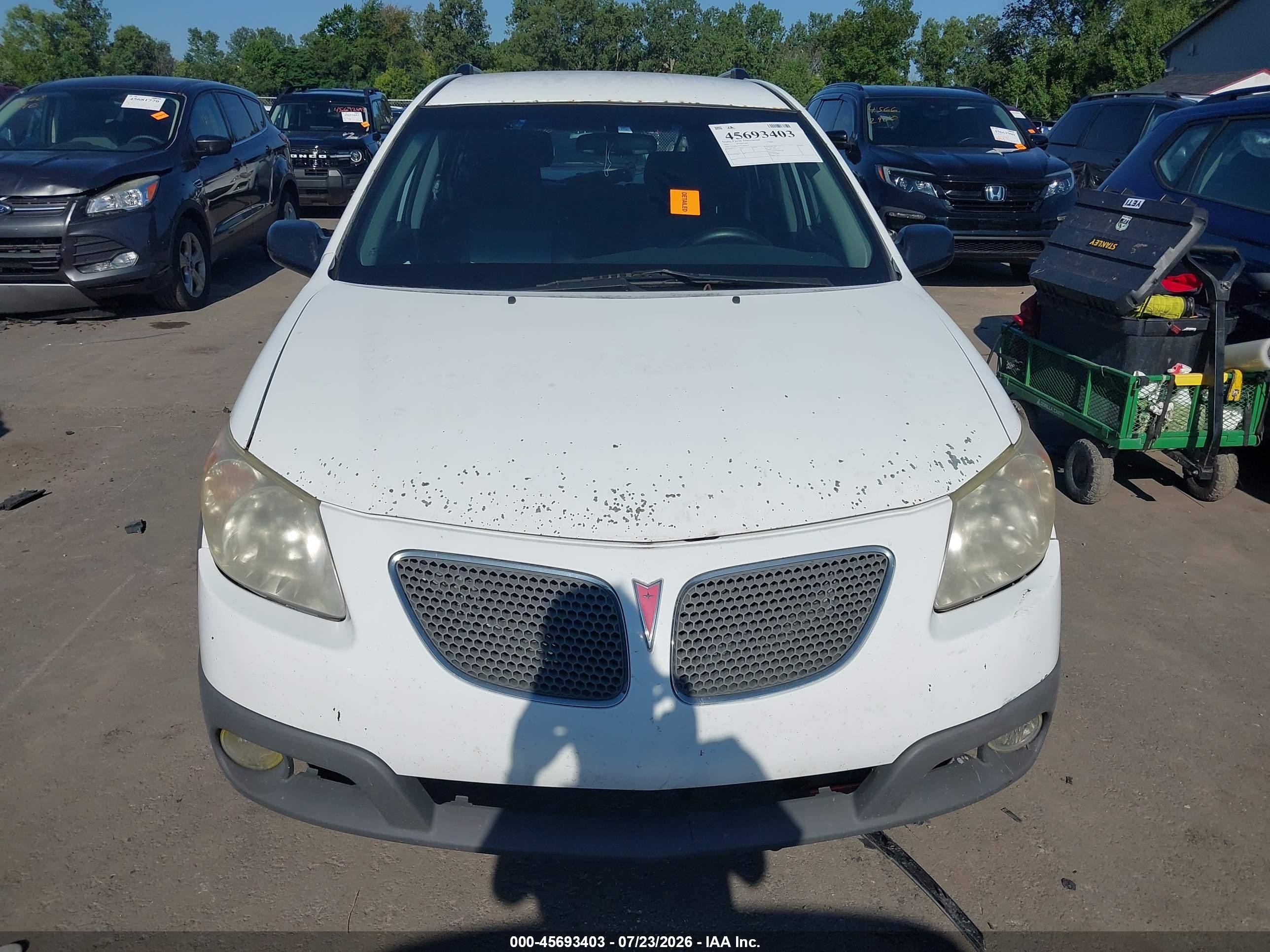 2007 Pontiac Vibe White vin: 5Y2SL67867Z429616