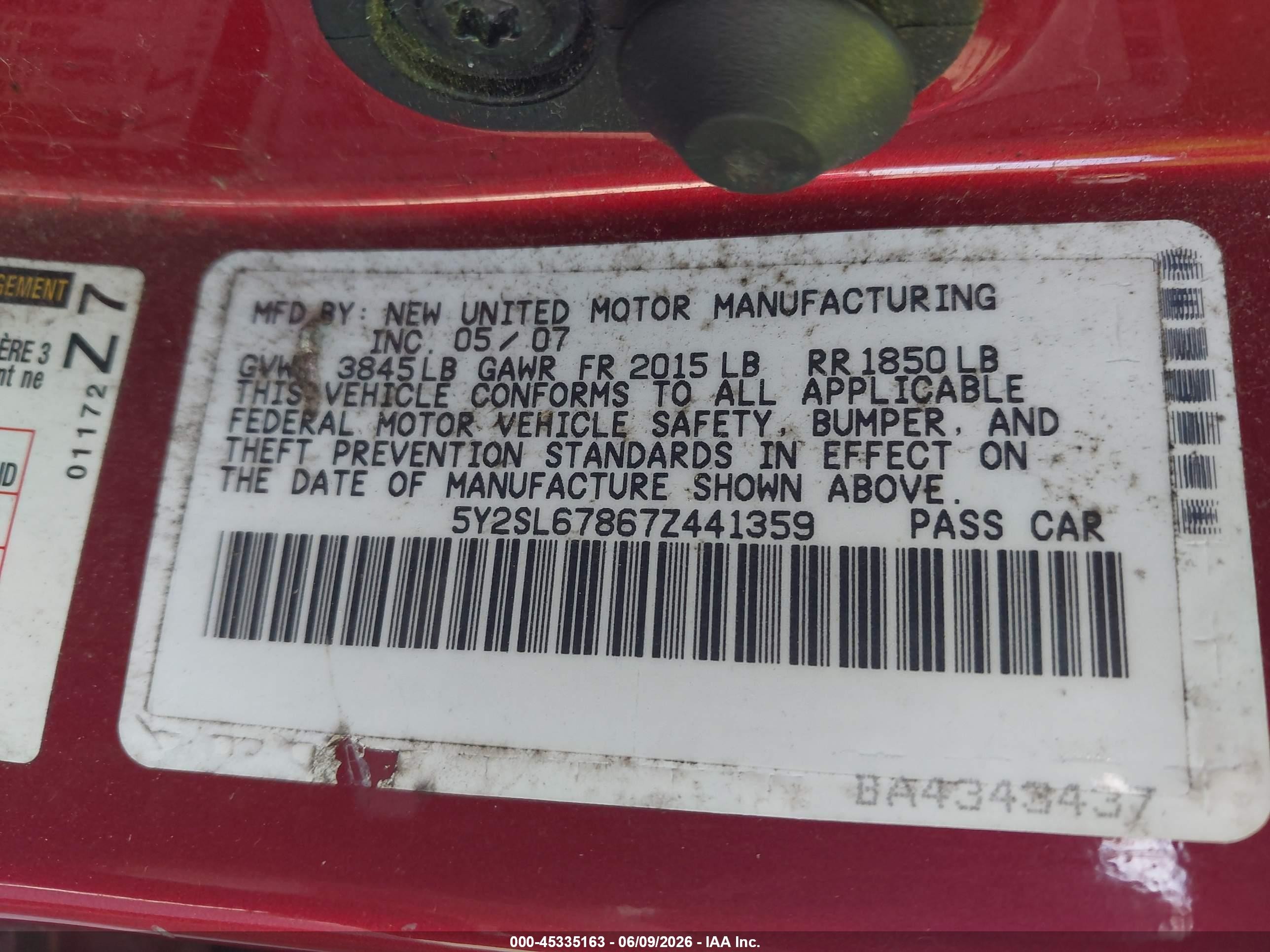 2007 Pontiac Vibe   Red vin: 5Y2SL67867Z441359