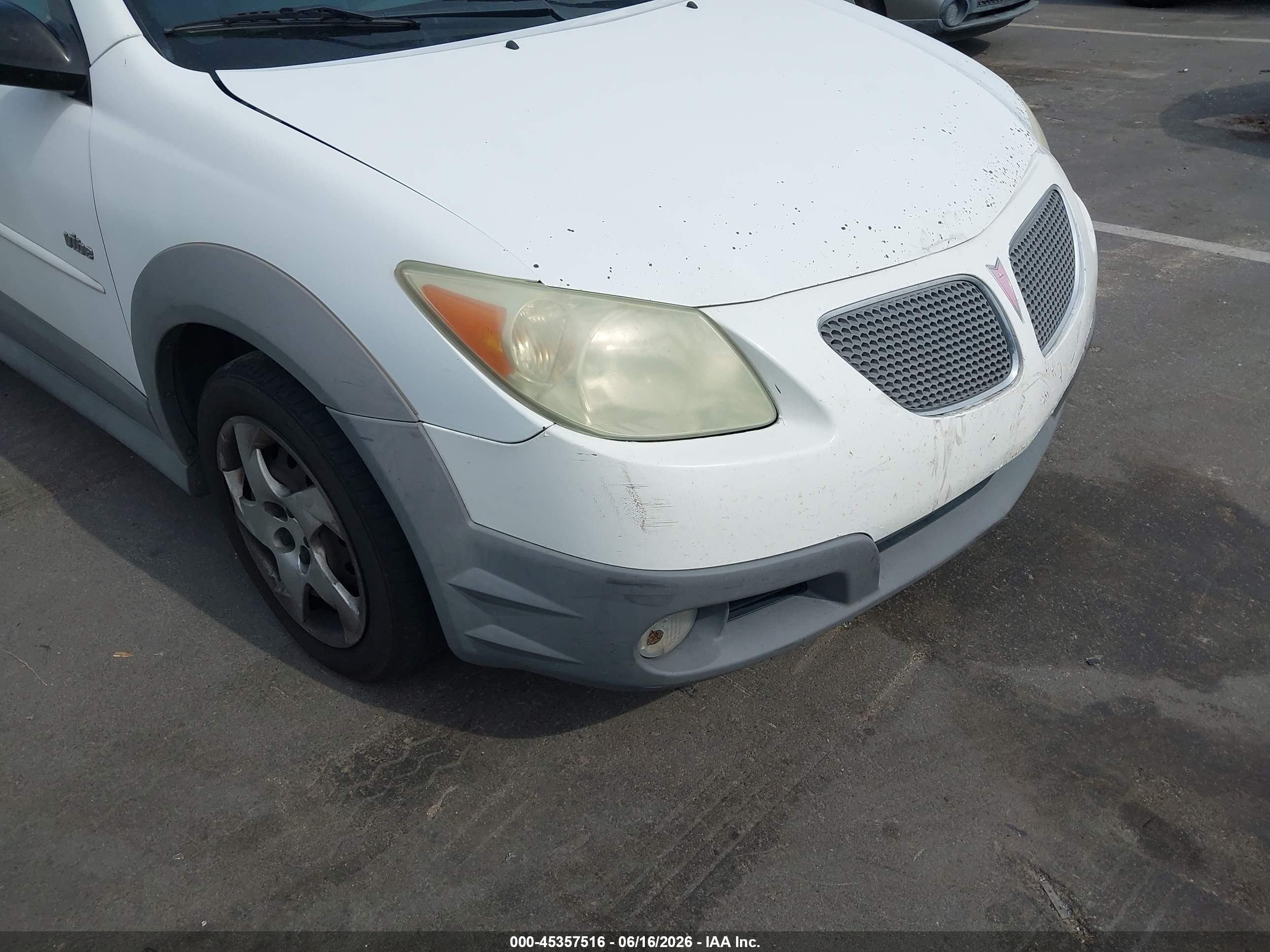 2006 Pontiac Vibe   White vin: 5Y2SL67876Z456550