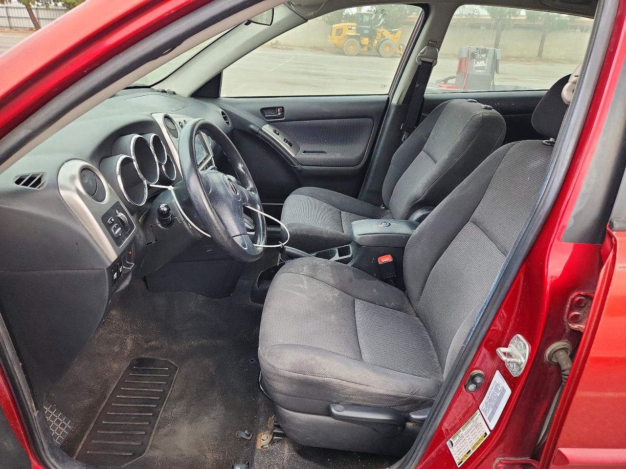 2008 Pontiac Vibe Red vin: 5Y2SL67898Z422290