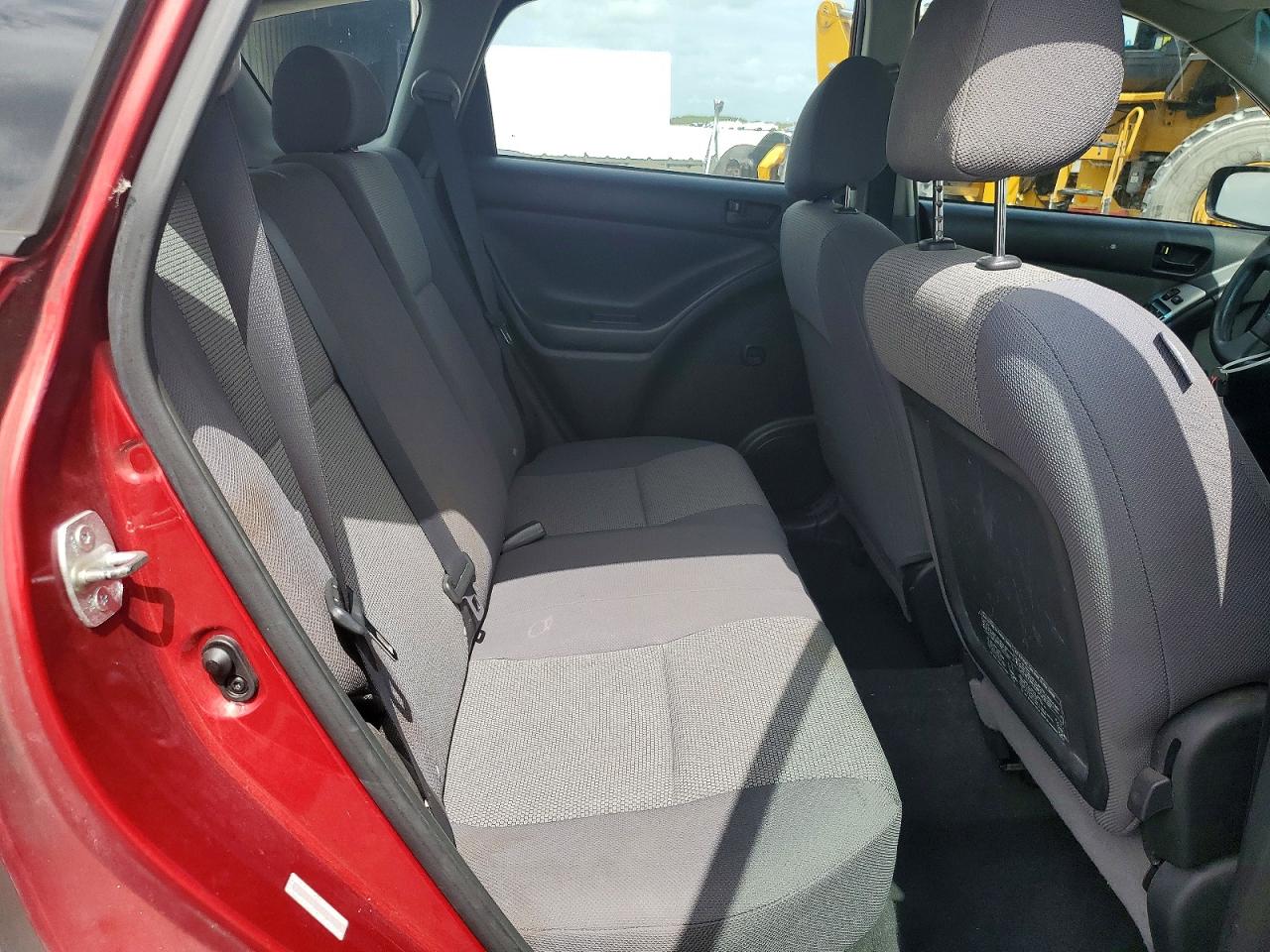 2008 Pontiac Vibe Burgundy vin: 5Y2SL678X8Z419298