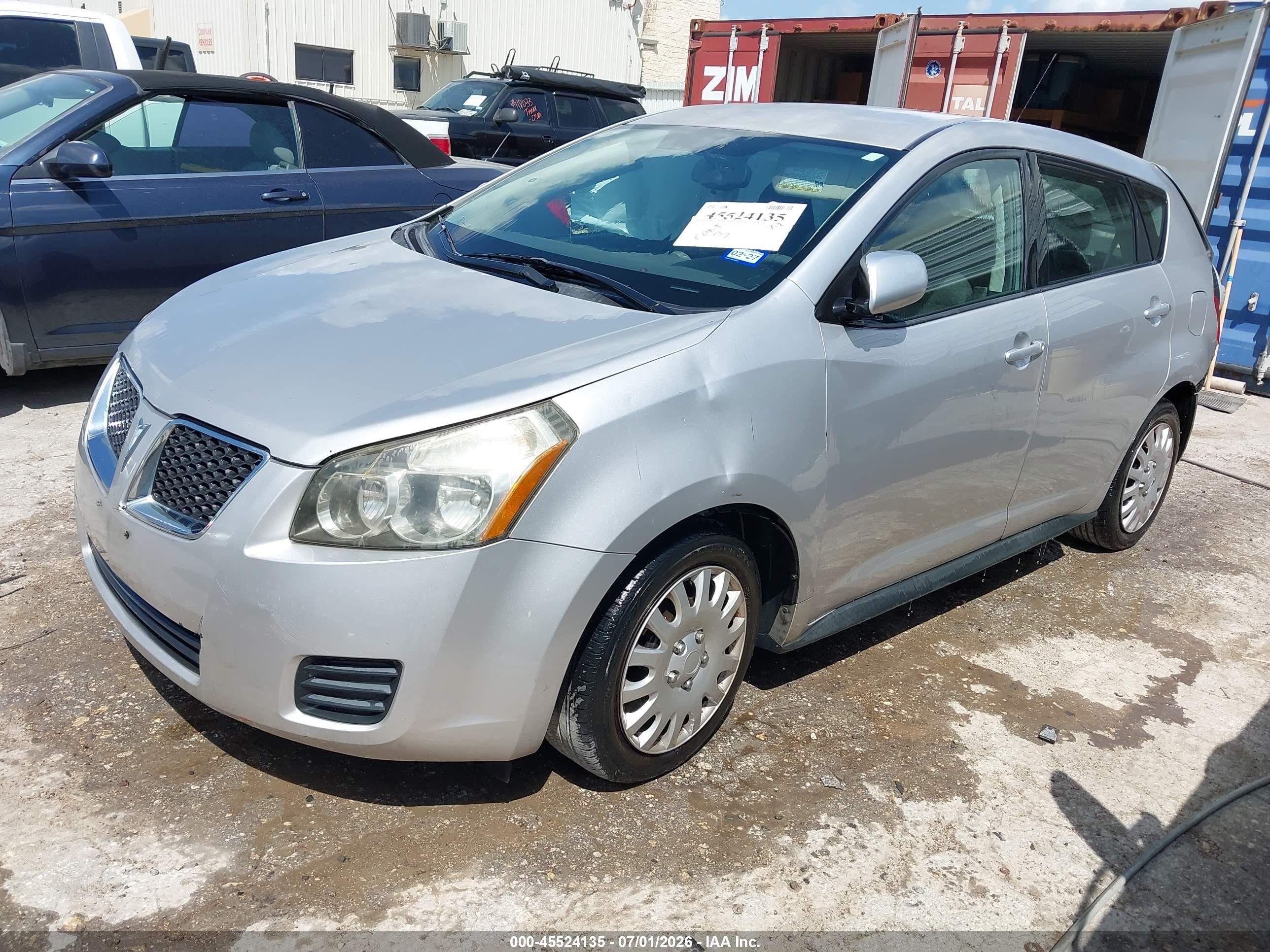 2009 Pontiac Vibe   Silver vin: 5Y2SL678X9Z450116