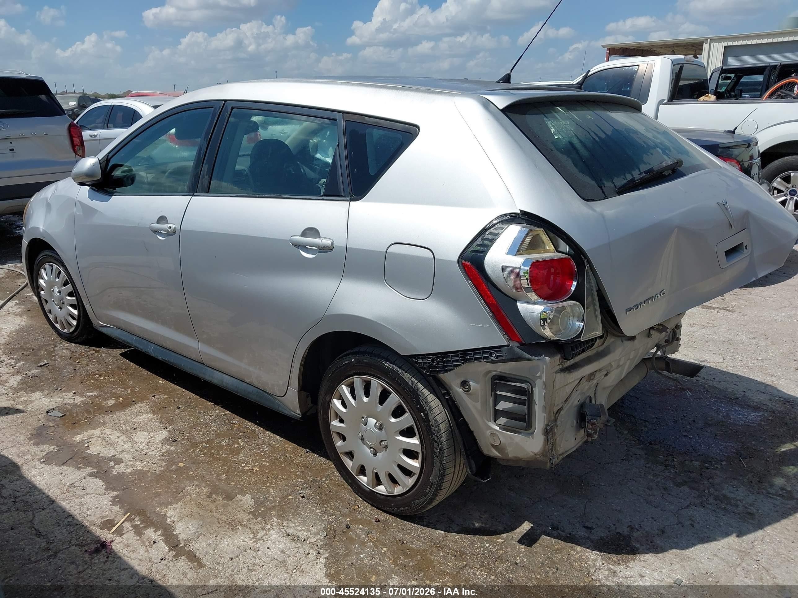 2009 Pontiac Vibe   Silver vin: 5Y2SL678X9Z450116
