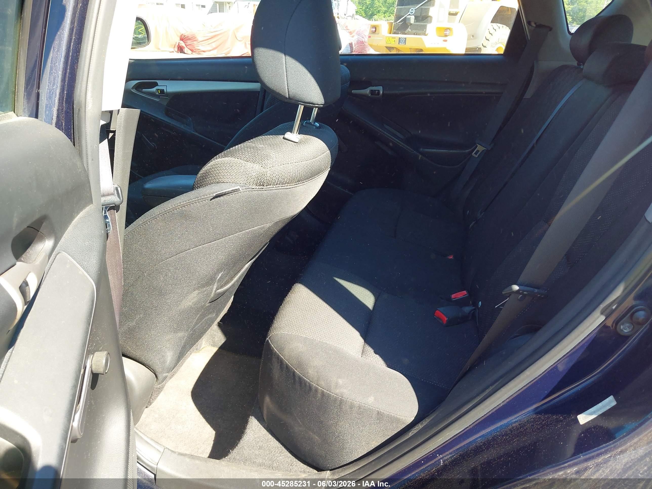 2010 Pontiac Vibe Dark Blue vin: 5Y2SL6E86AZ402149