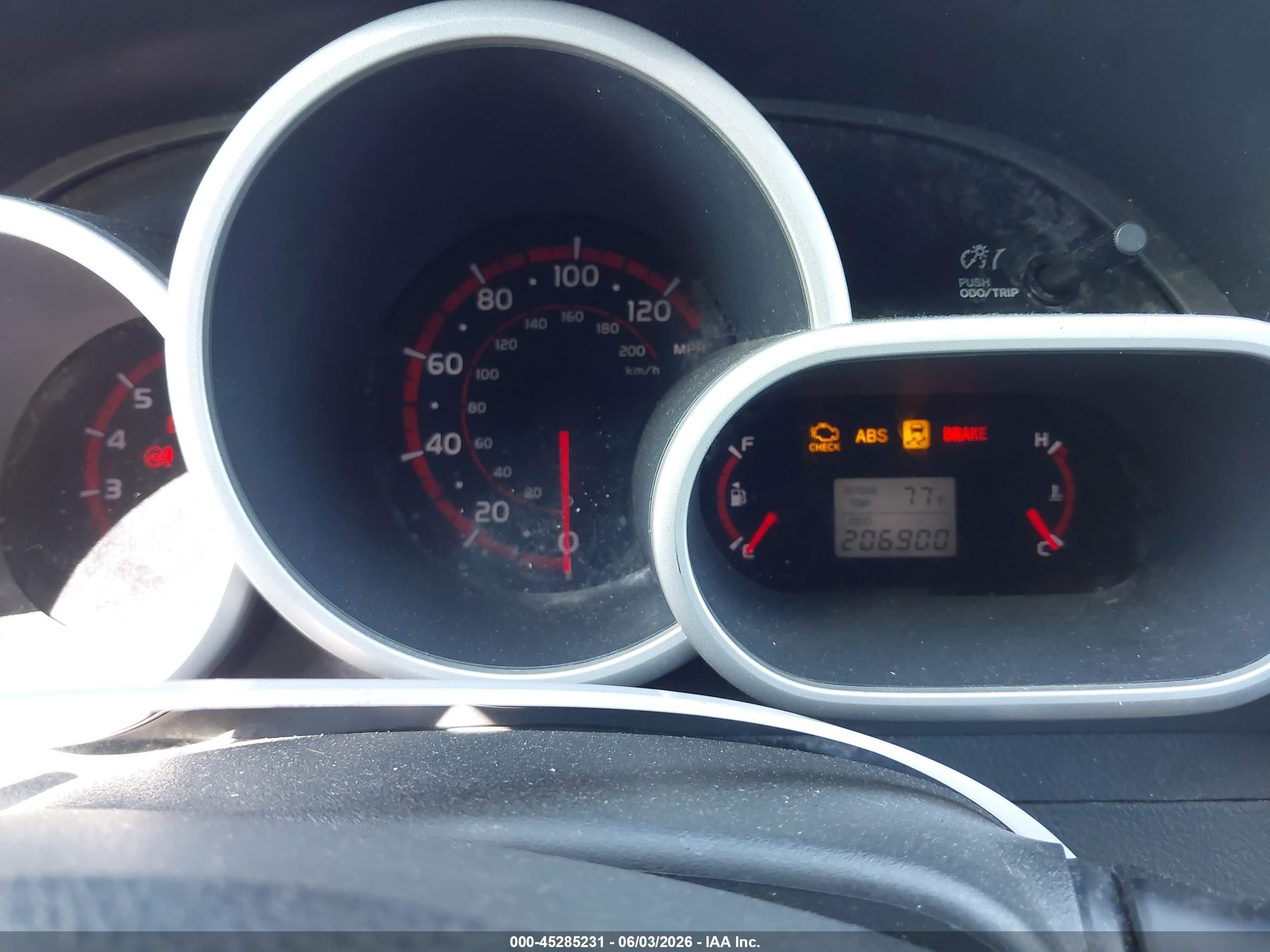 2010 Pontiac Vibe Dark Blue vin: 5Y2SL6E86AZ402149