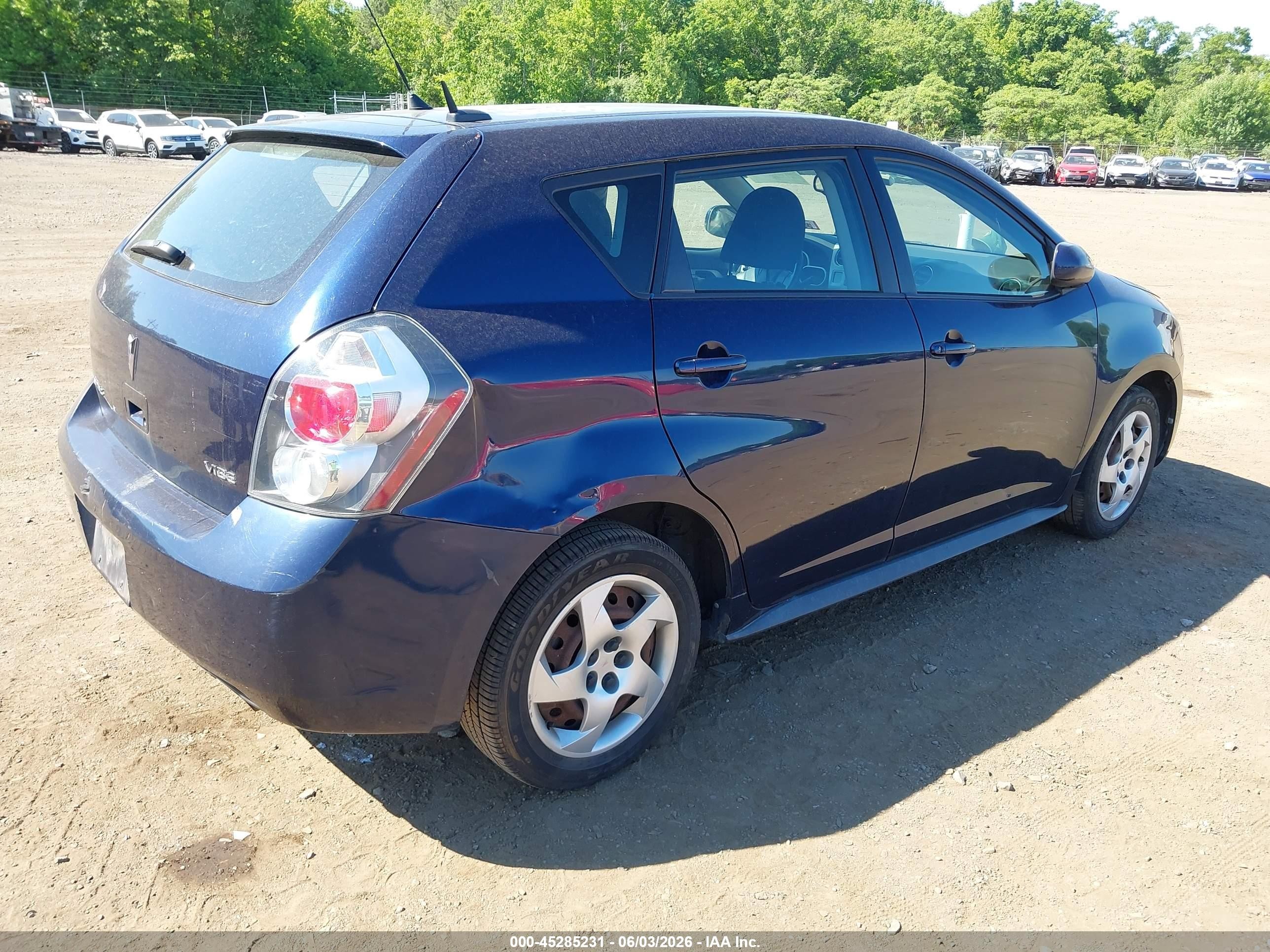 2010 Pontiac Vibe Dark Blue vin: 5Y2SL6E86AZ402149