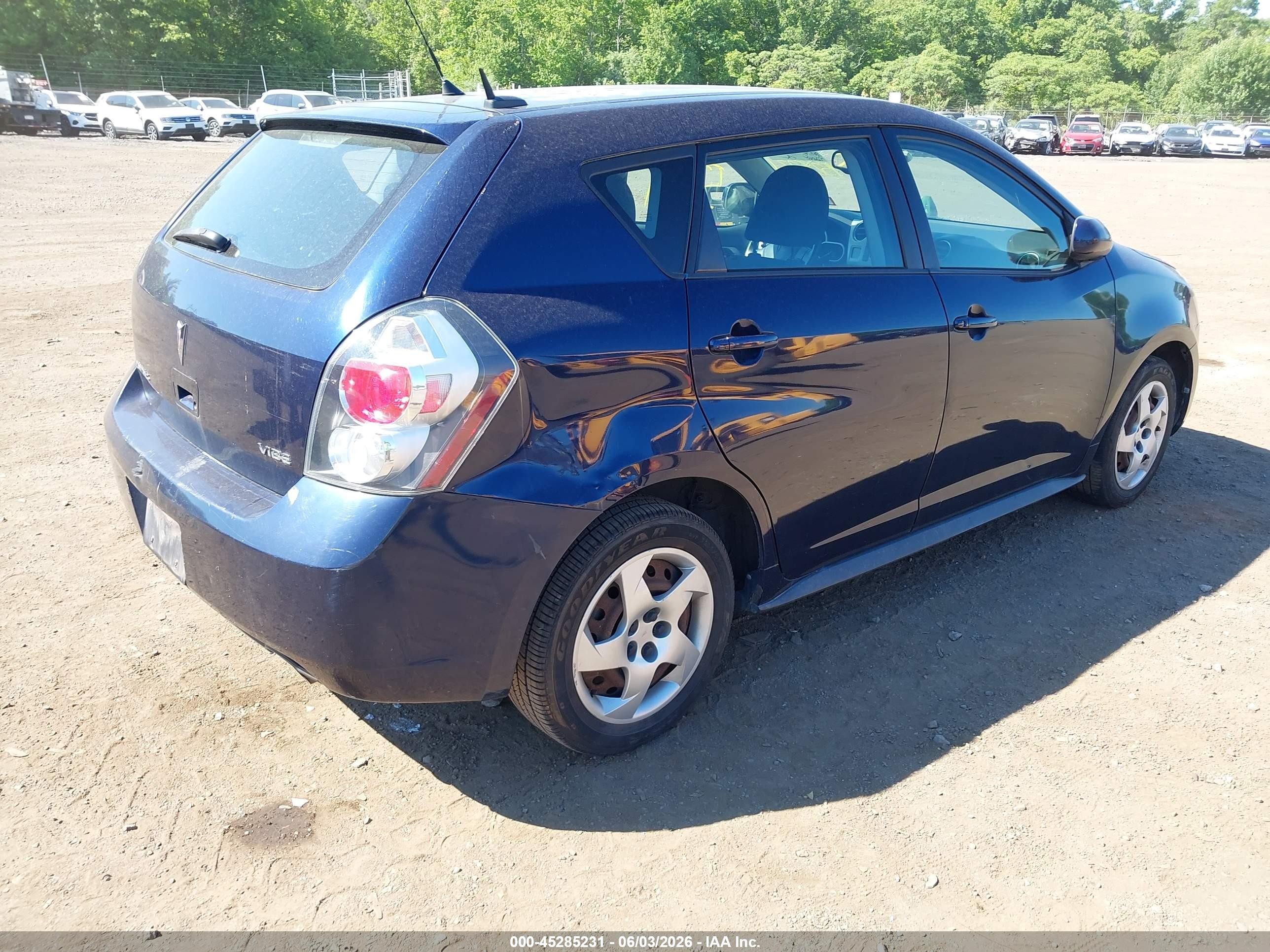 2010 Pontiac Vibe Dark Blue vin: 5Y2SL6E86AZ402149