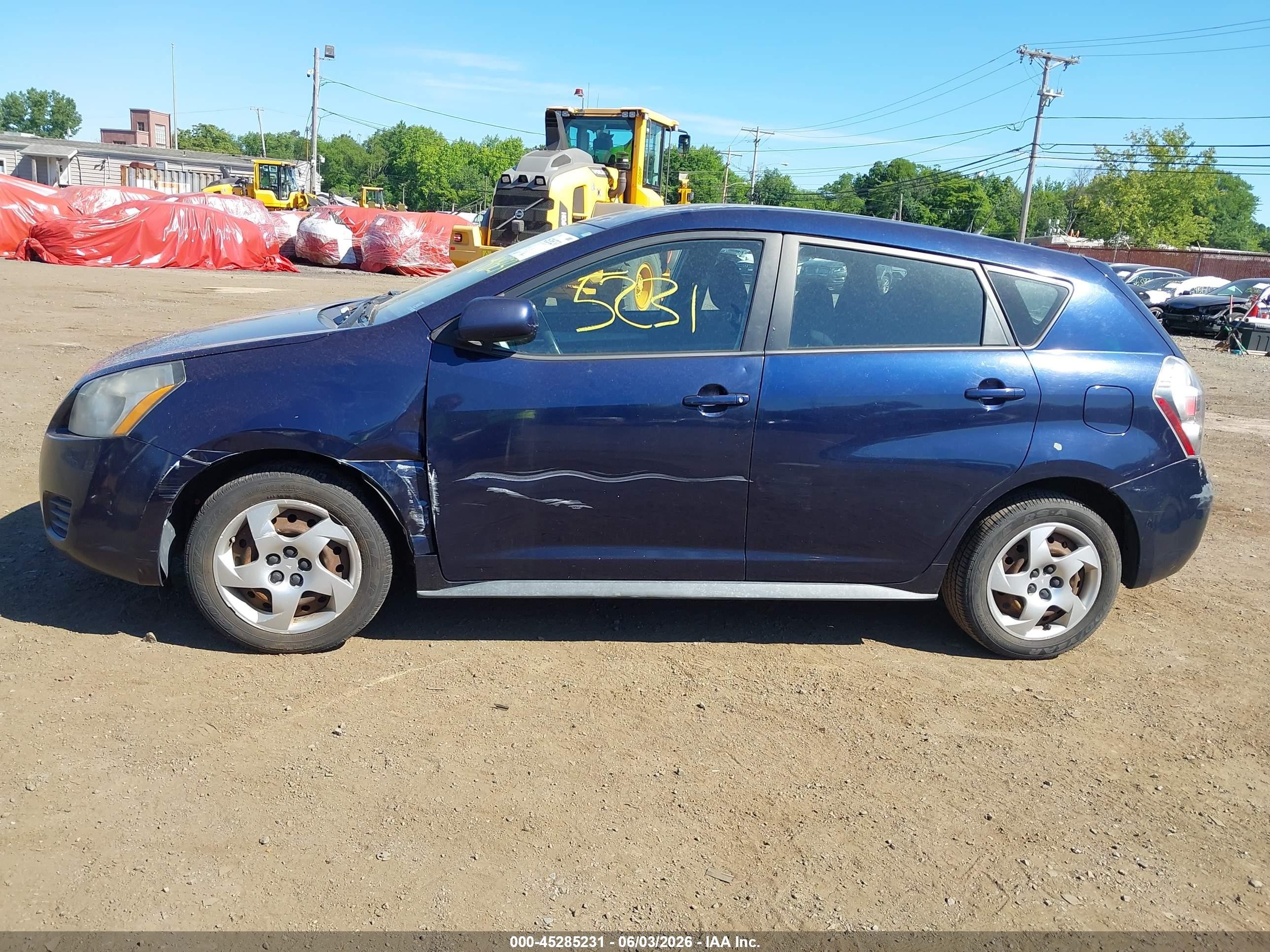 2010 Pontiac Vibe Dark Blue vin: 5Y2SL6E86AZ402149