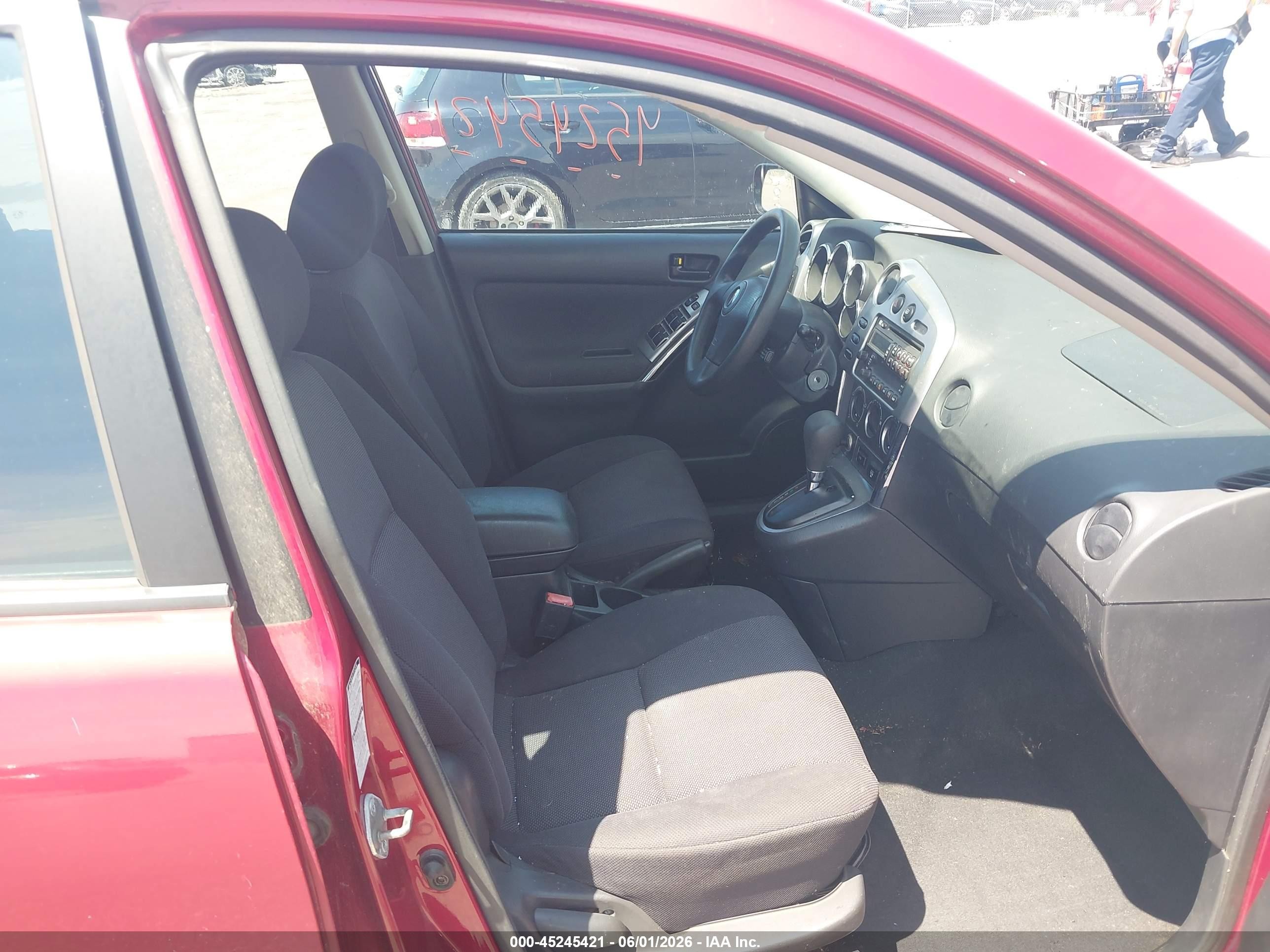2003 Pontiac Vibe   Red vin: 5Y2SM62813Z449612