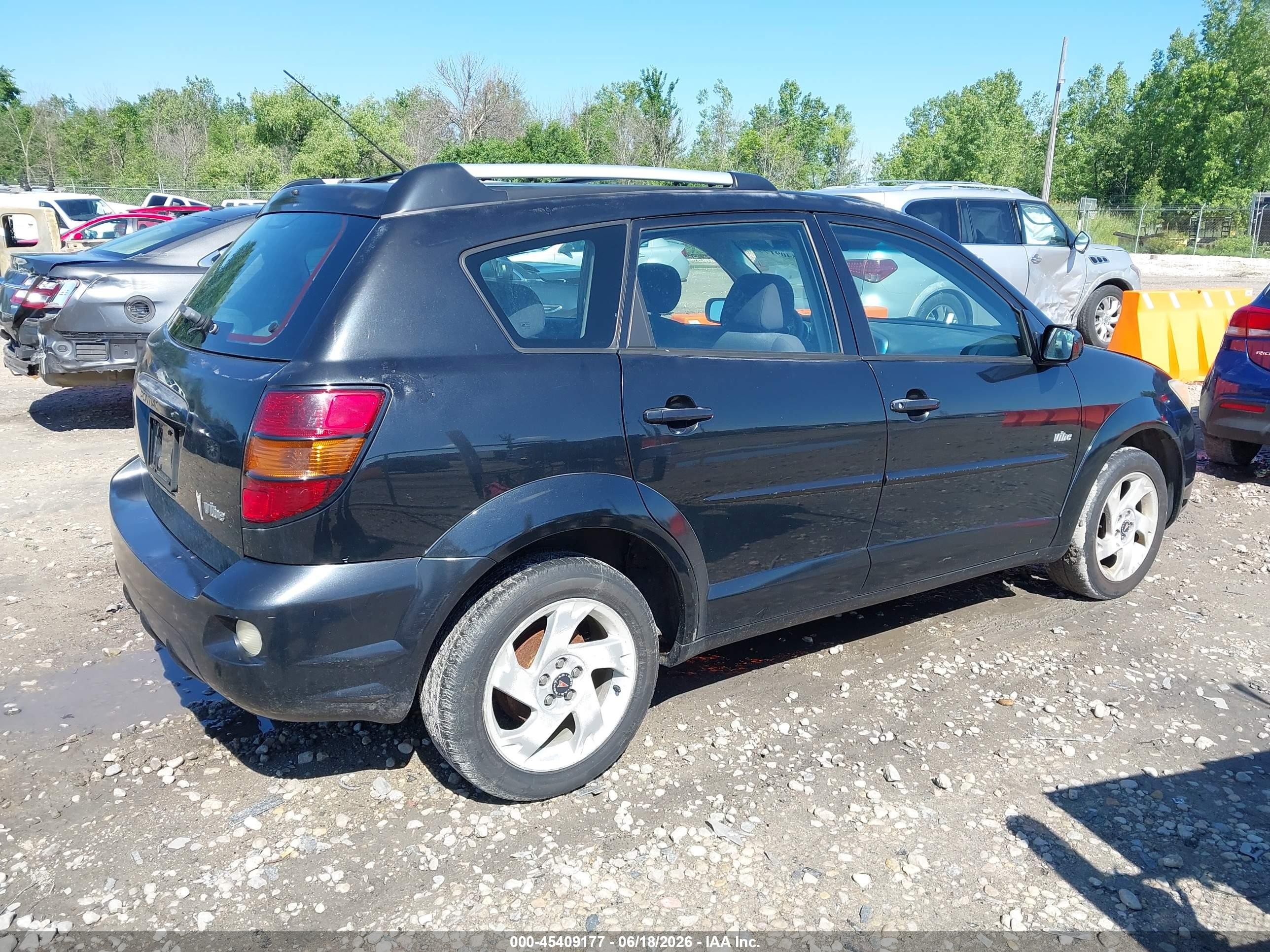 2003 Pontiac Vibe   Black vin: 5Y2SM62873Z437657