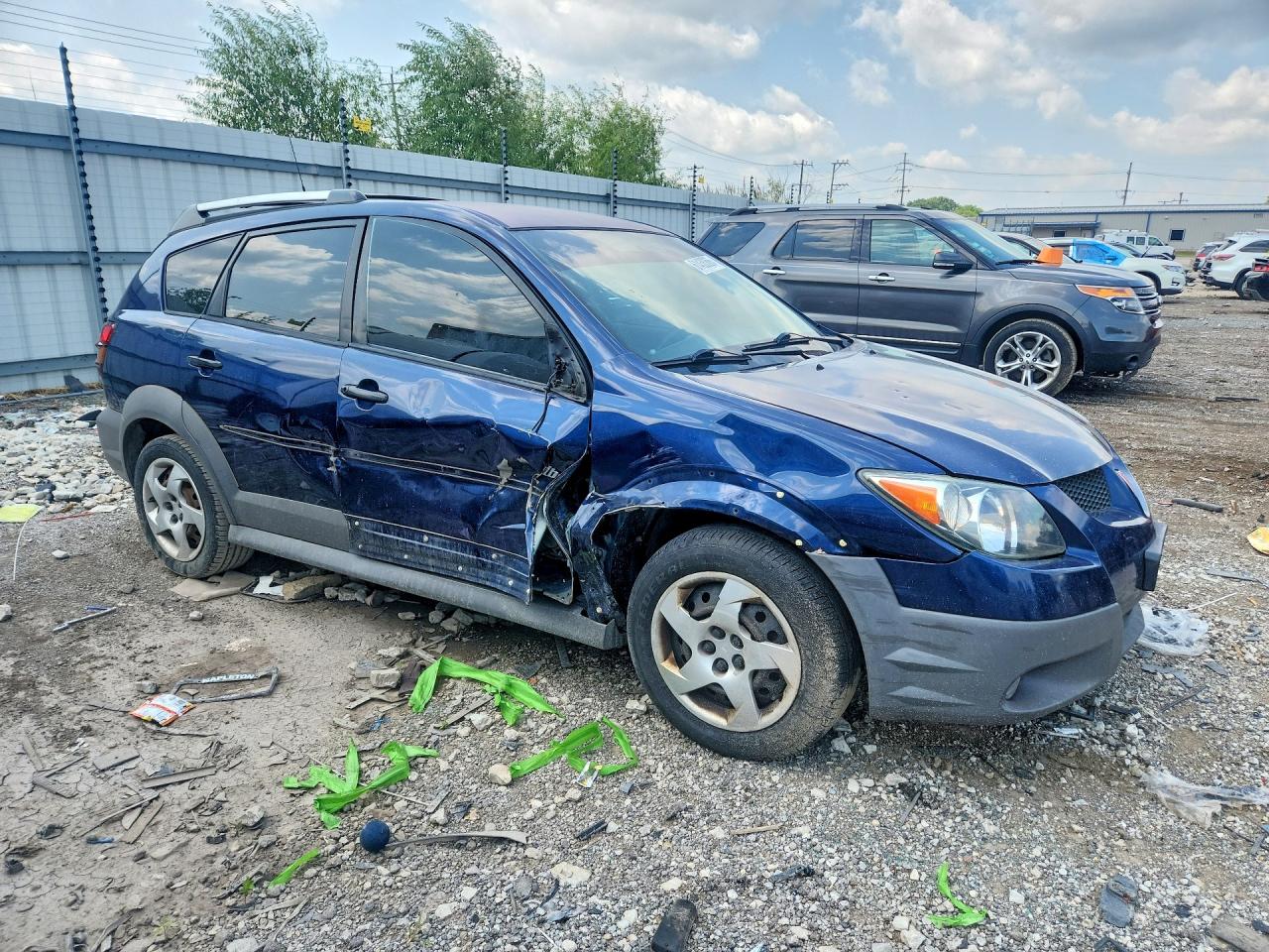 2004 Pontiac Vibe Blue vin: 5Y2SM62874Z435117
