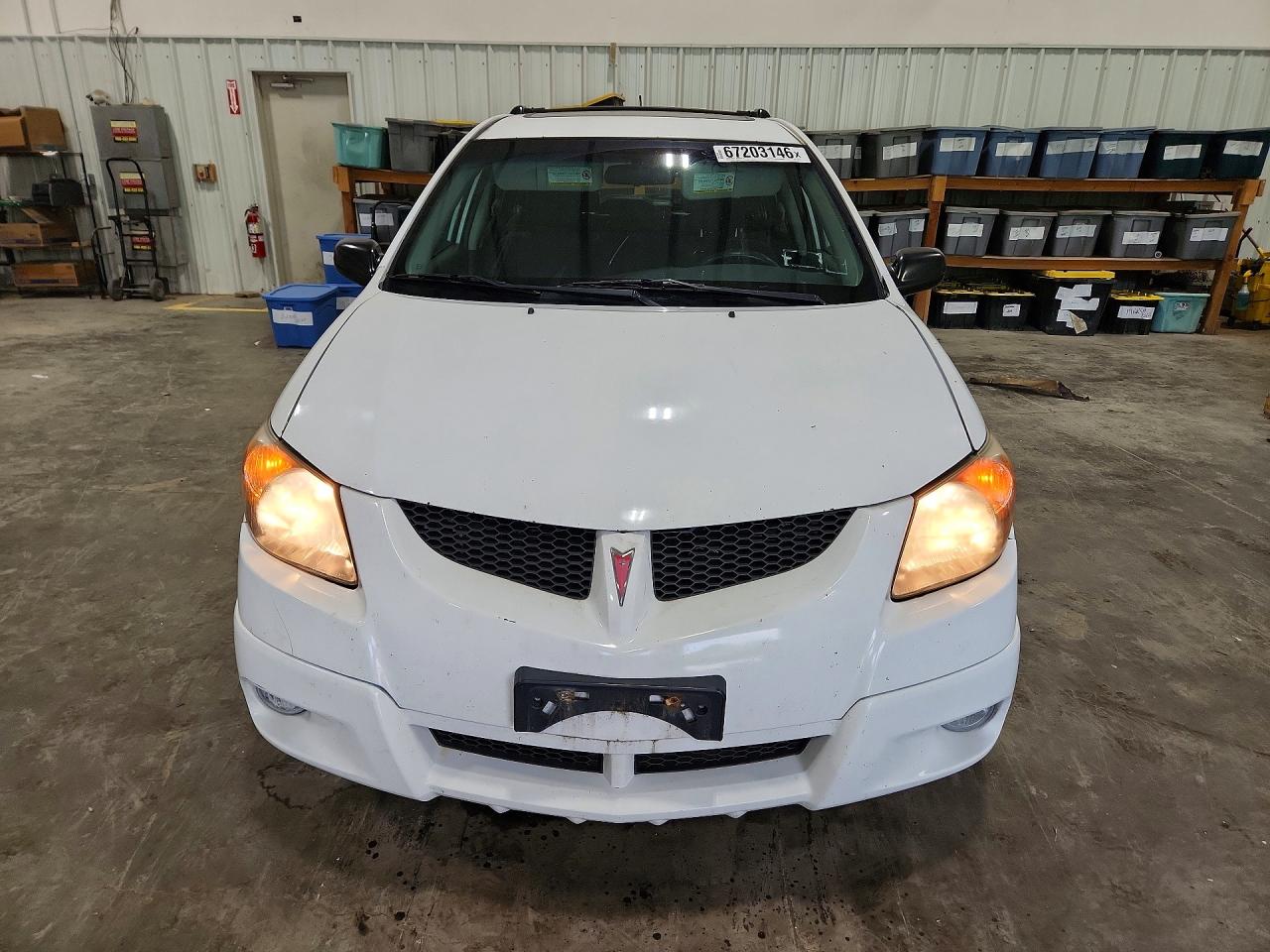 2004 Pontiac Vibe White vin: 5Y2SM62884Z433604