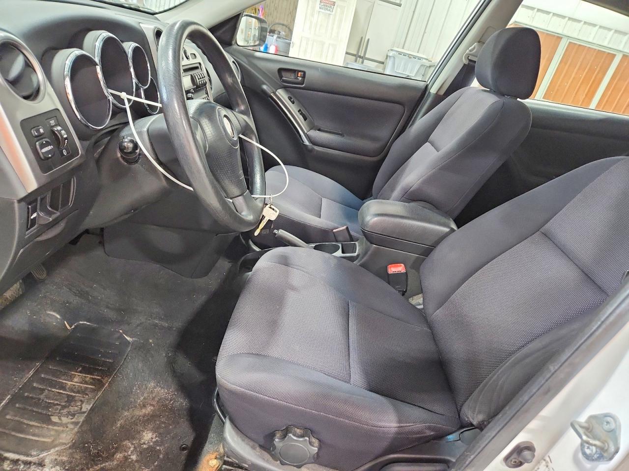 2004 Pontiac Vibe White vin: 5Y2SM62884Z433604