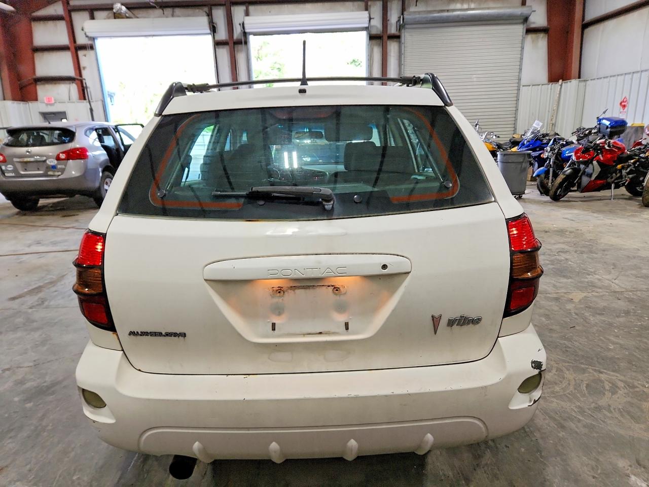 2004 Pontiac Vibe White vin: 5Y2SM62884Z433604